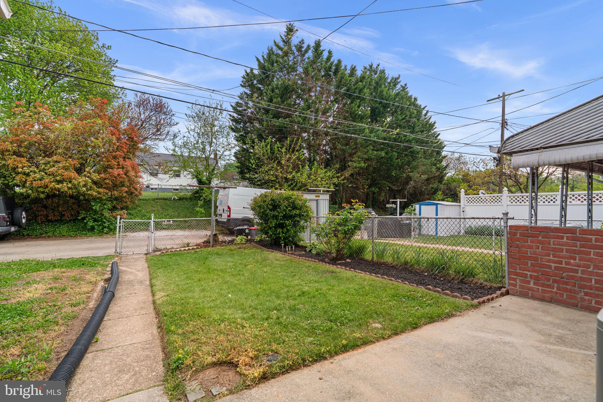 GAYLORD MANOR - Residential