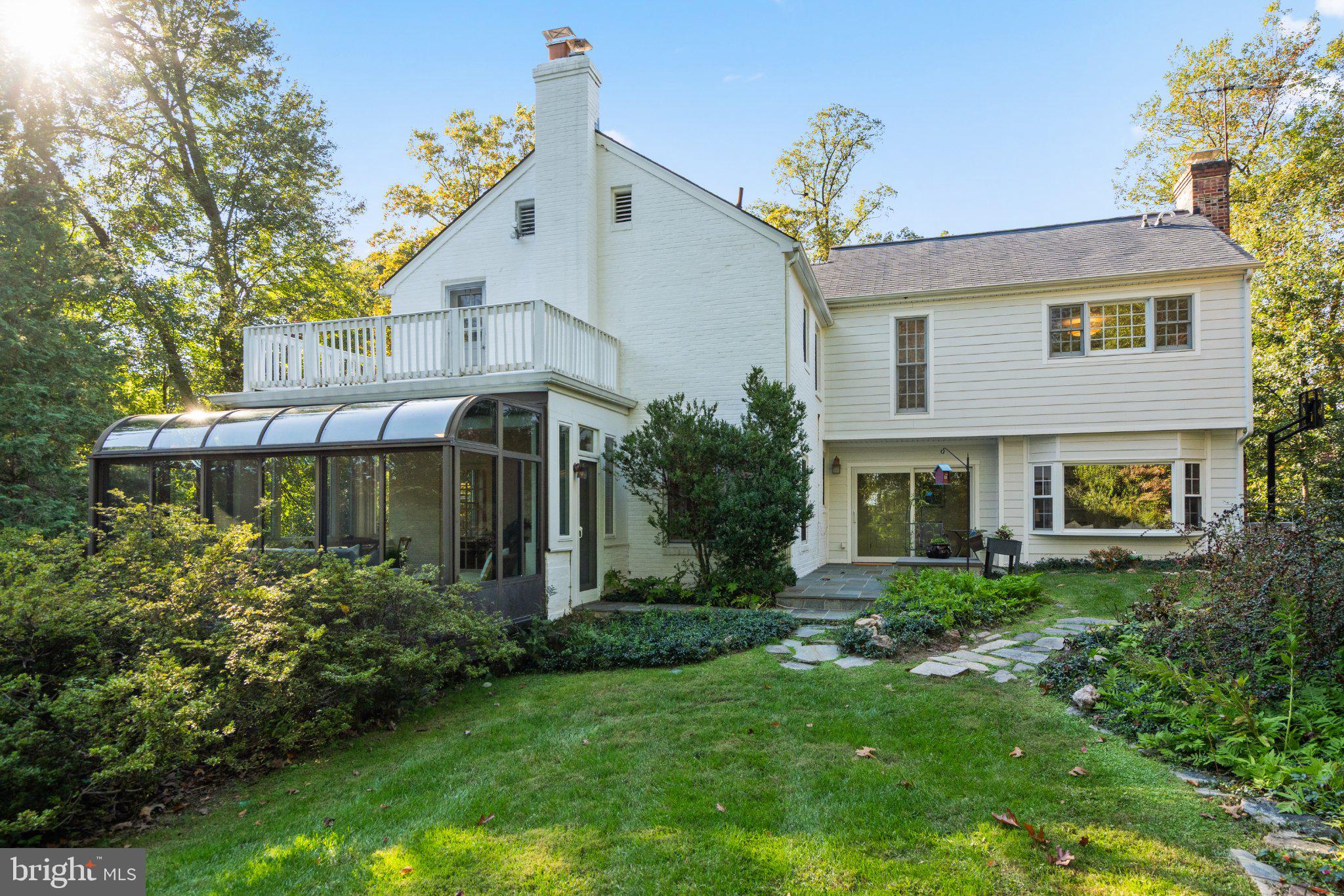 2827 MAPLE LANE