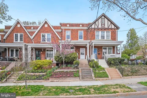 MLS: DCDC2195880