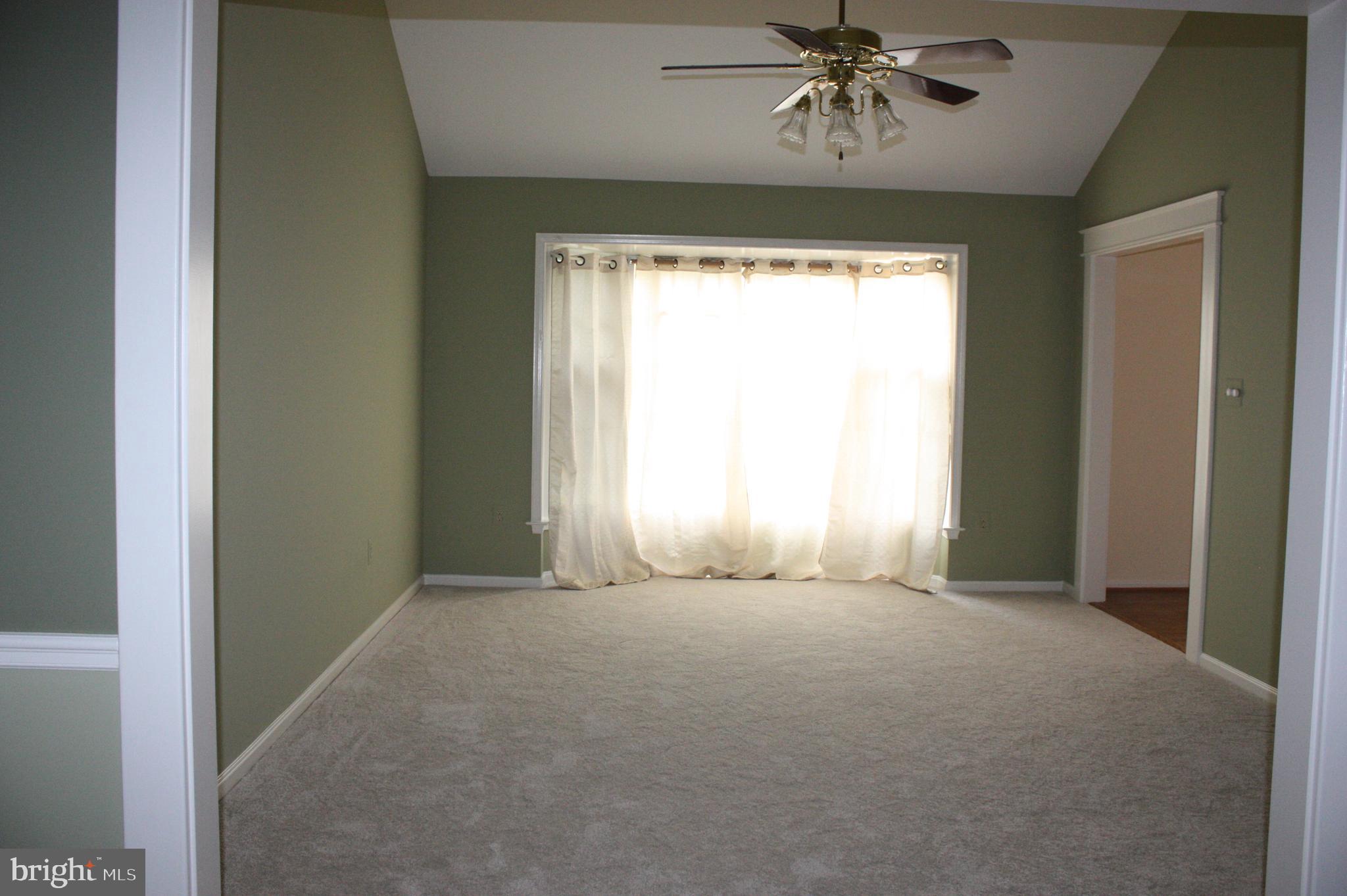 FAIRFAX CLUB ESTATES - Residential Lease