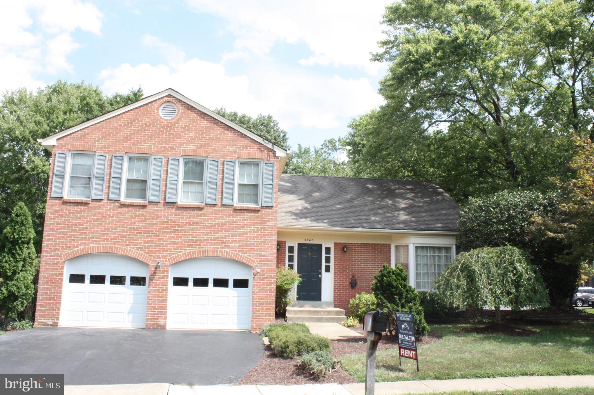 FAIRFAX CLUB ESTATES - Residential Lease