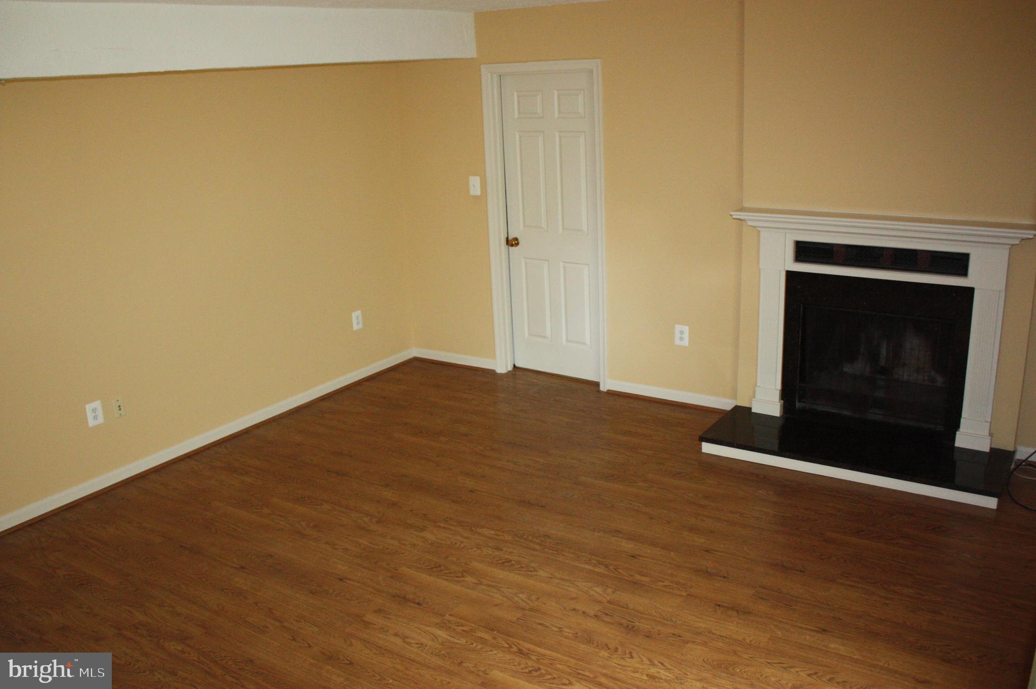 FAIRFAX CLUB ESTATES - Residential Lease