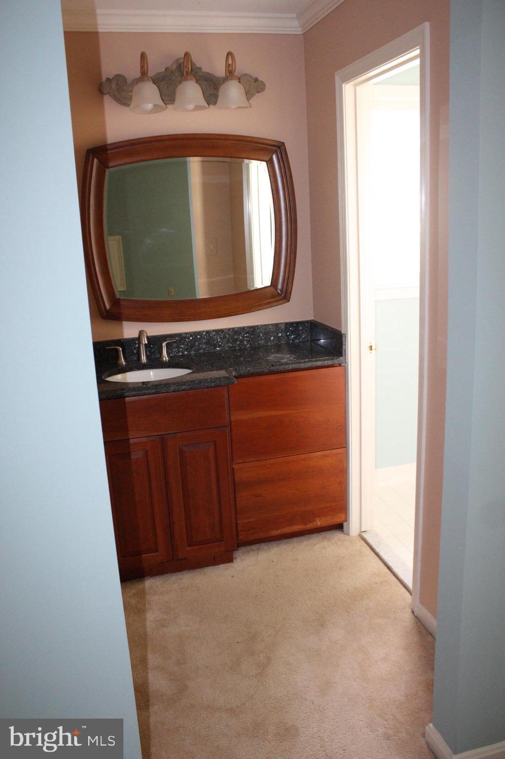 FAIRFAX CLUB ESTATES - Residential Lease