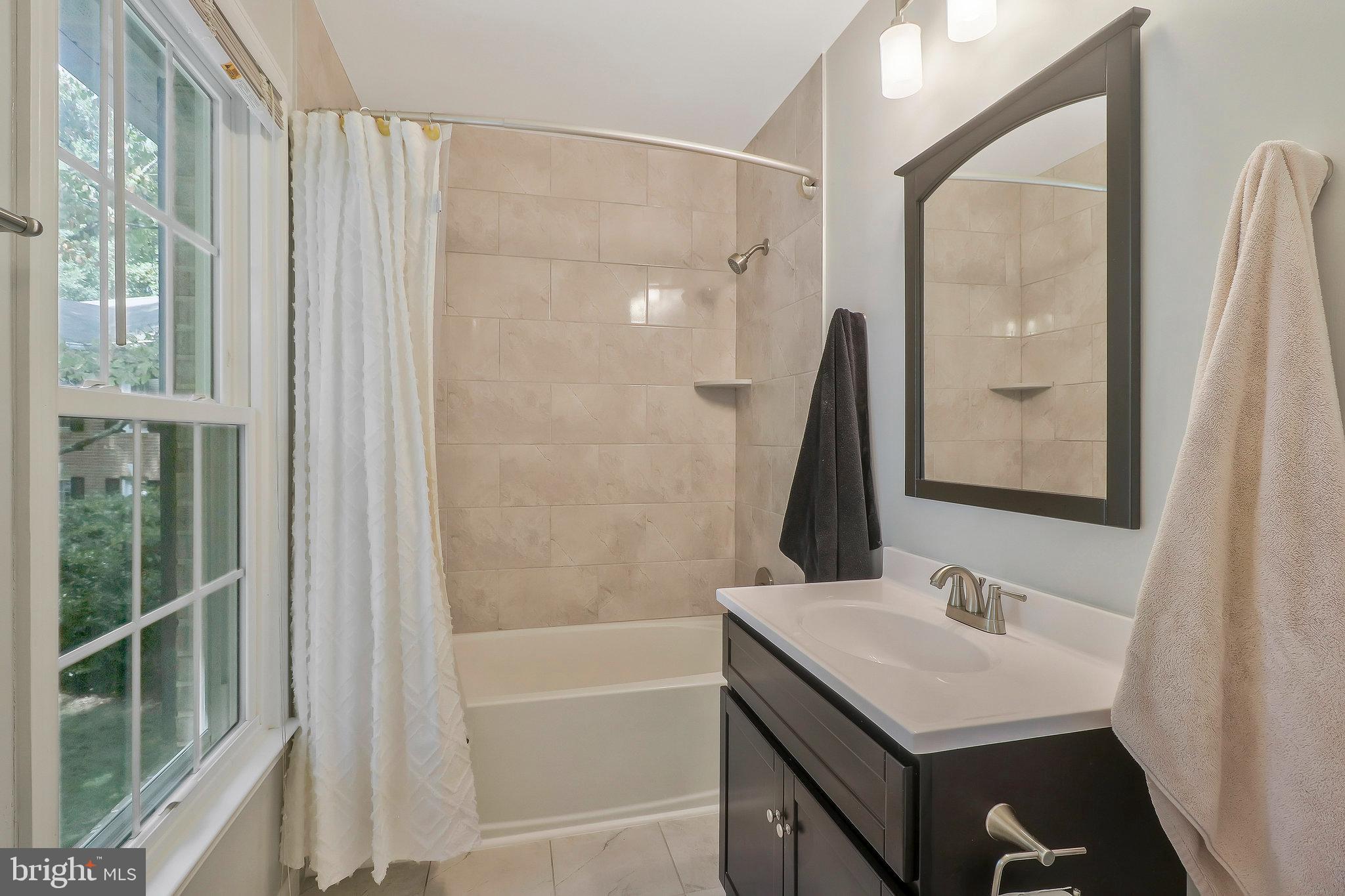 FLOWER VALLEY - Residential