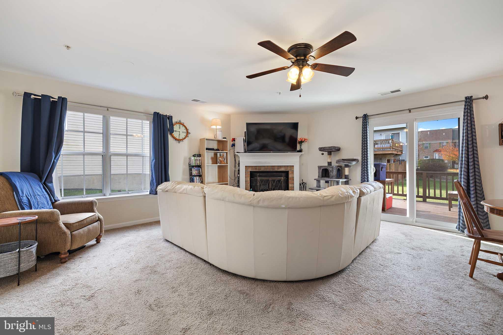 STONEY BEACH - Residential