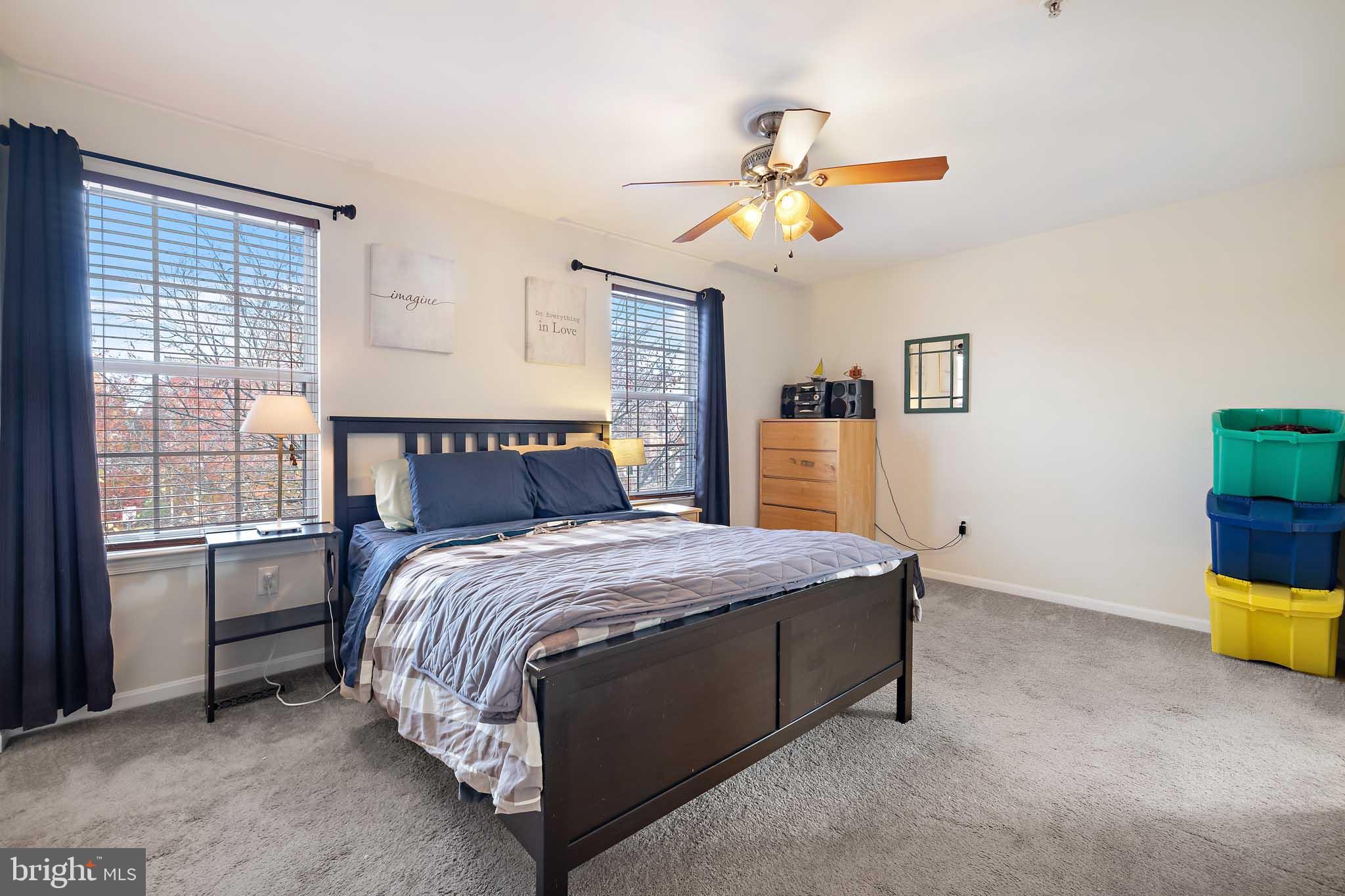 STONEY BEACH - Residential