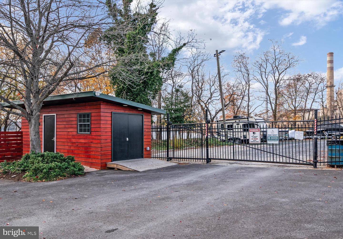 STONEY BEACH - Residential