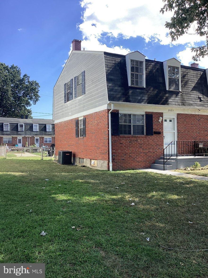 Fully renovated 3 bedroom and 2 full bathroom townhome ready to call home! Fenced in the yard and a parking pad in the back. Vinyl floors throughout.