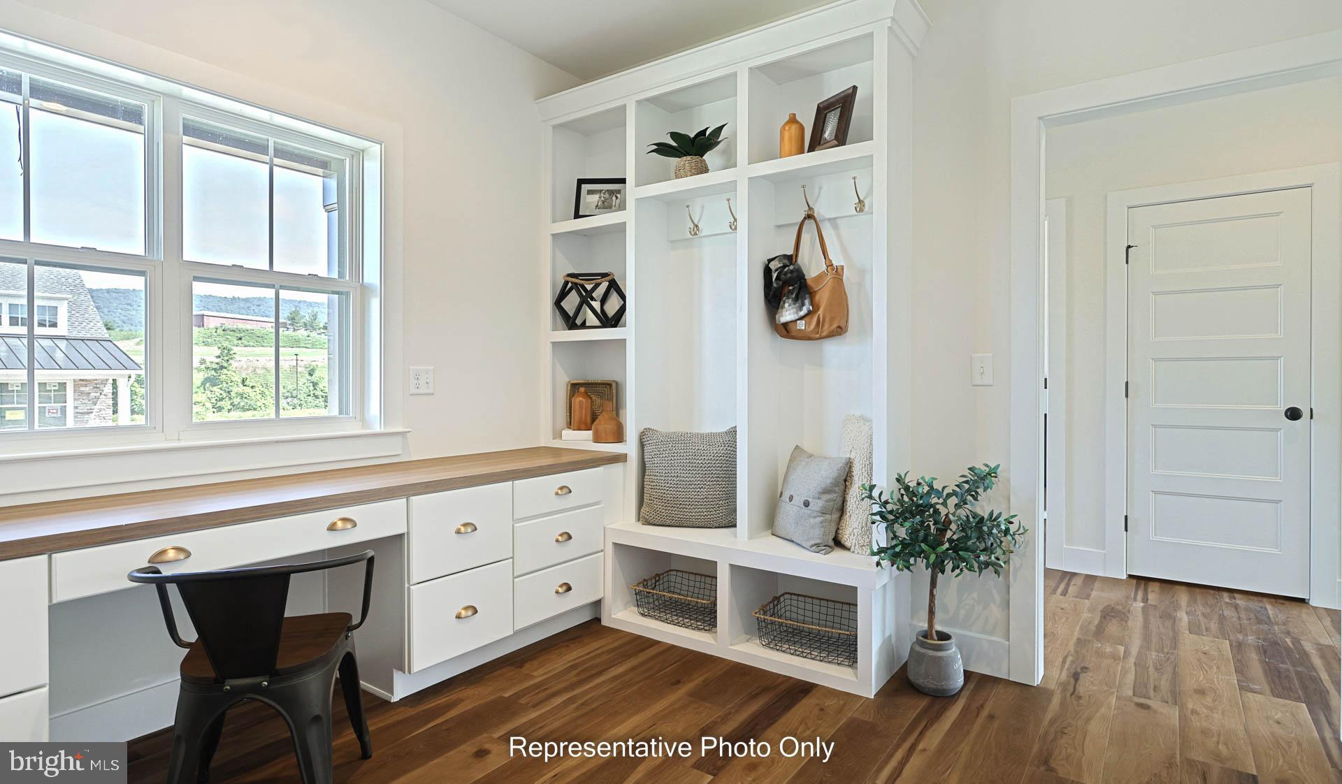 MOUNTAIN VIEW ESTATES - Residential