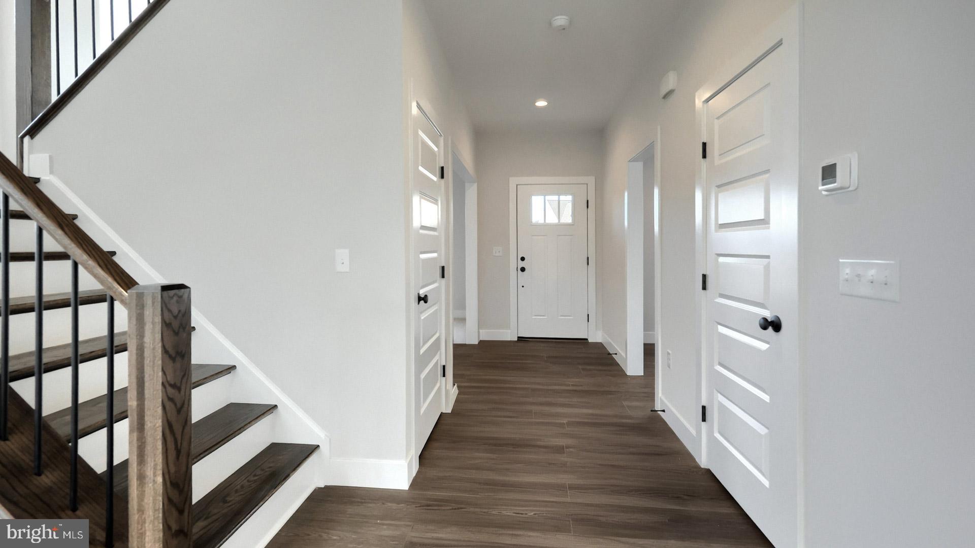 MOUNTAIN VIEW ESTATES - Residential