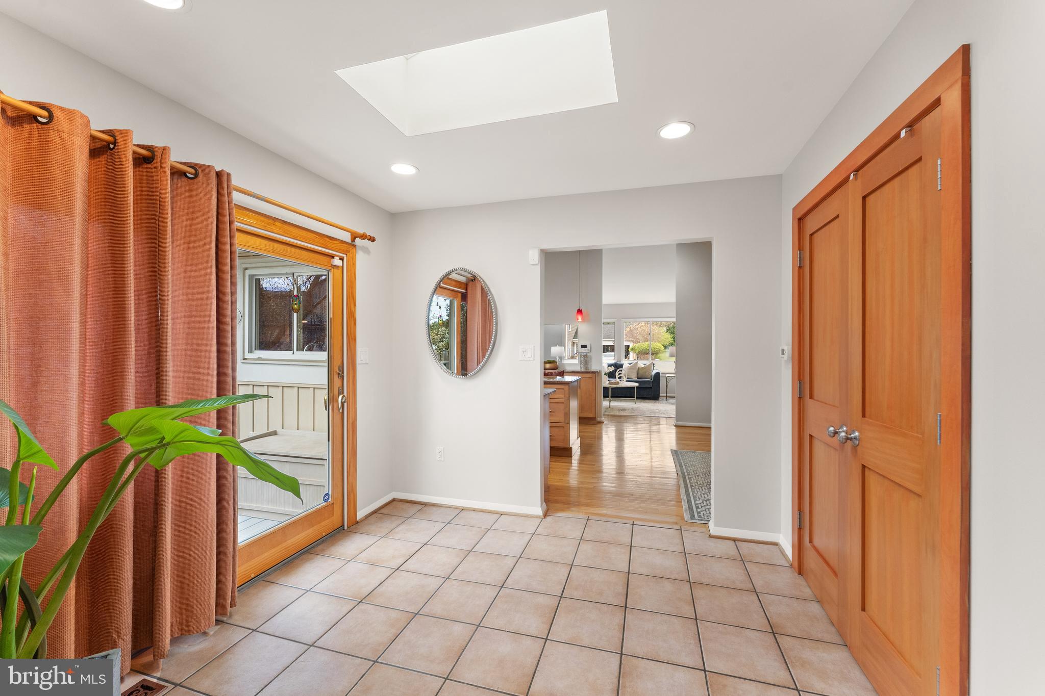 VIENNA WOODS - Residential