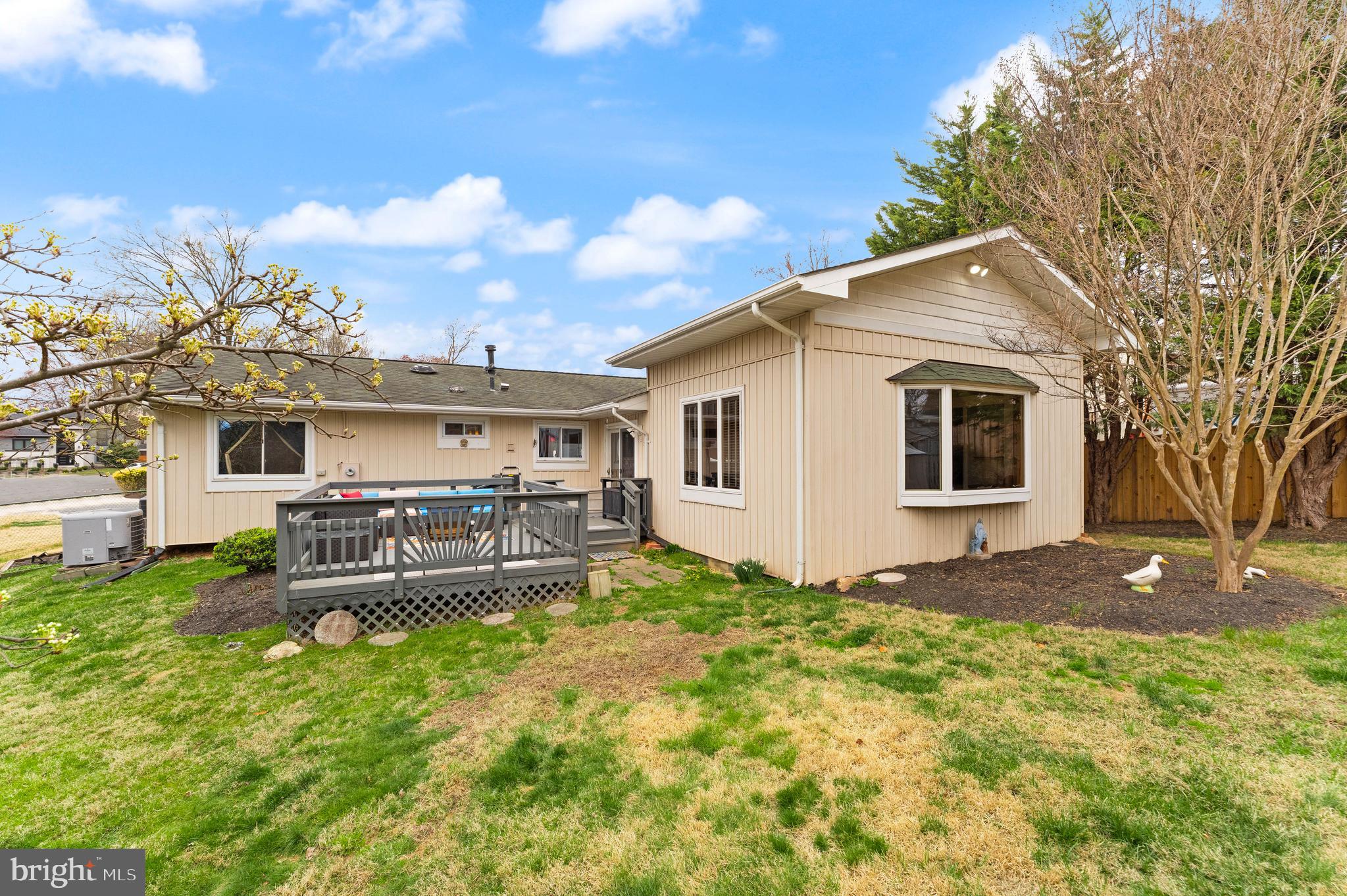 VIENNA WOODS - Residential