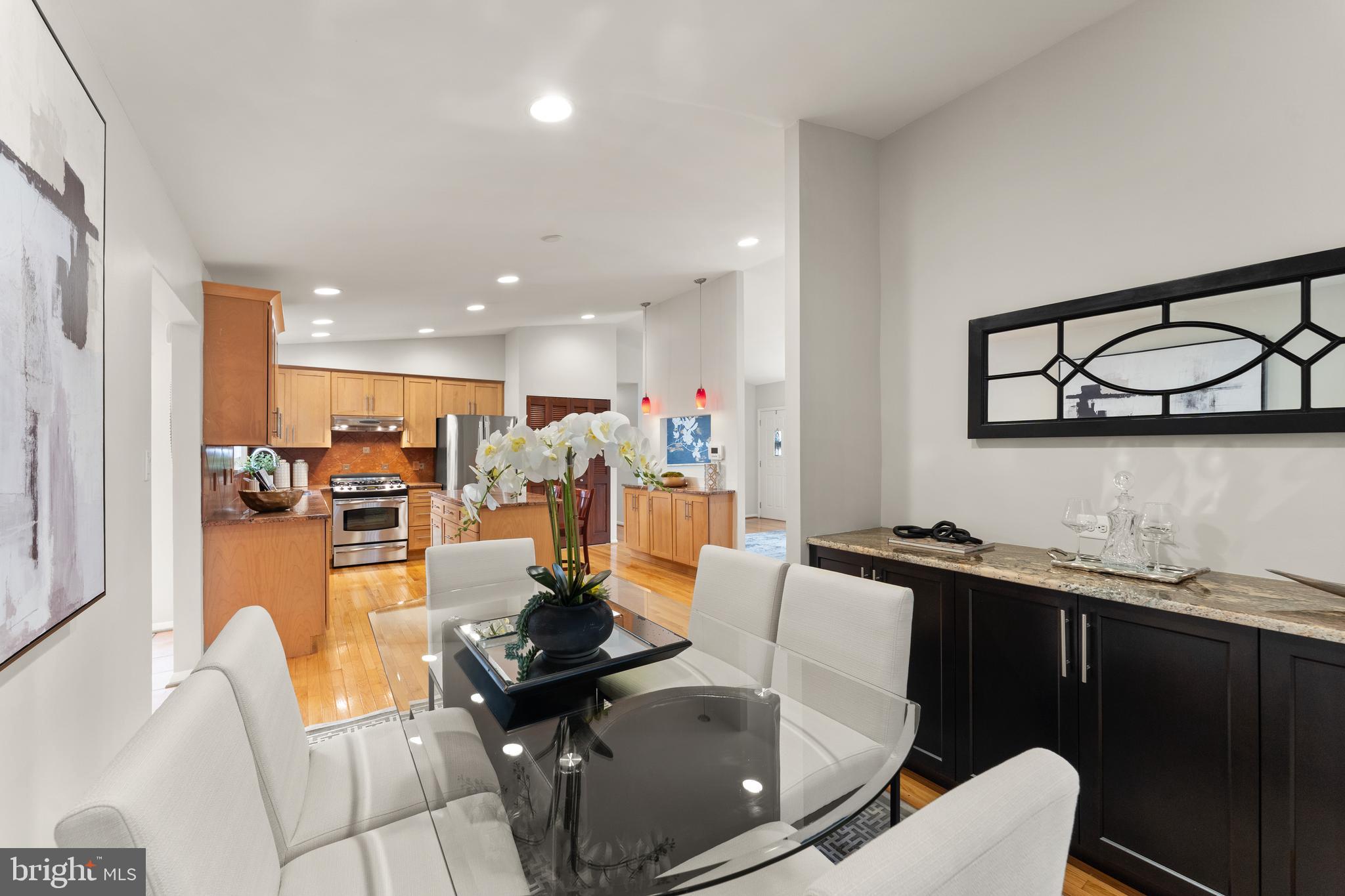 VIENNA WOODS - Residential