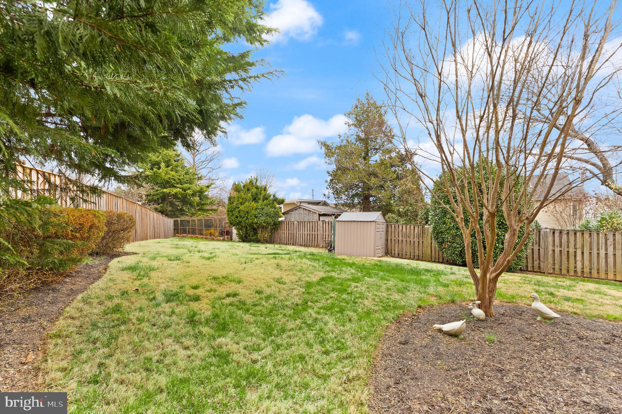 VIENNA WOODS - Residential