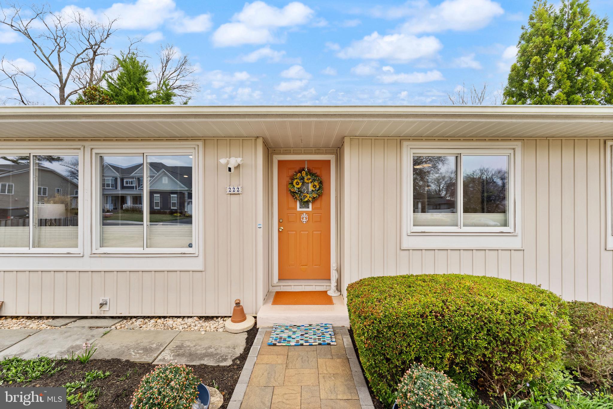 VIENNA WOODS - Residential