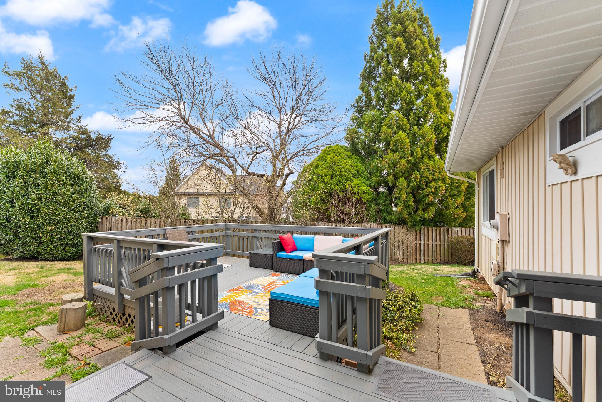 VIENNA WOODS - Residential