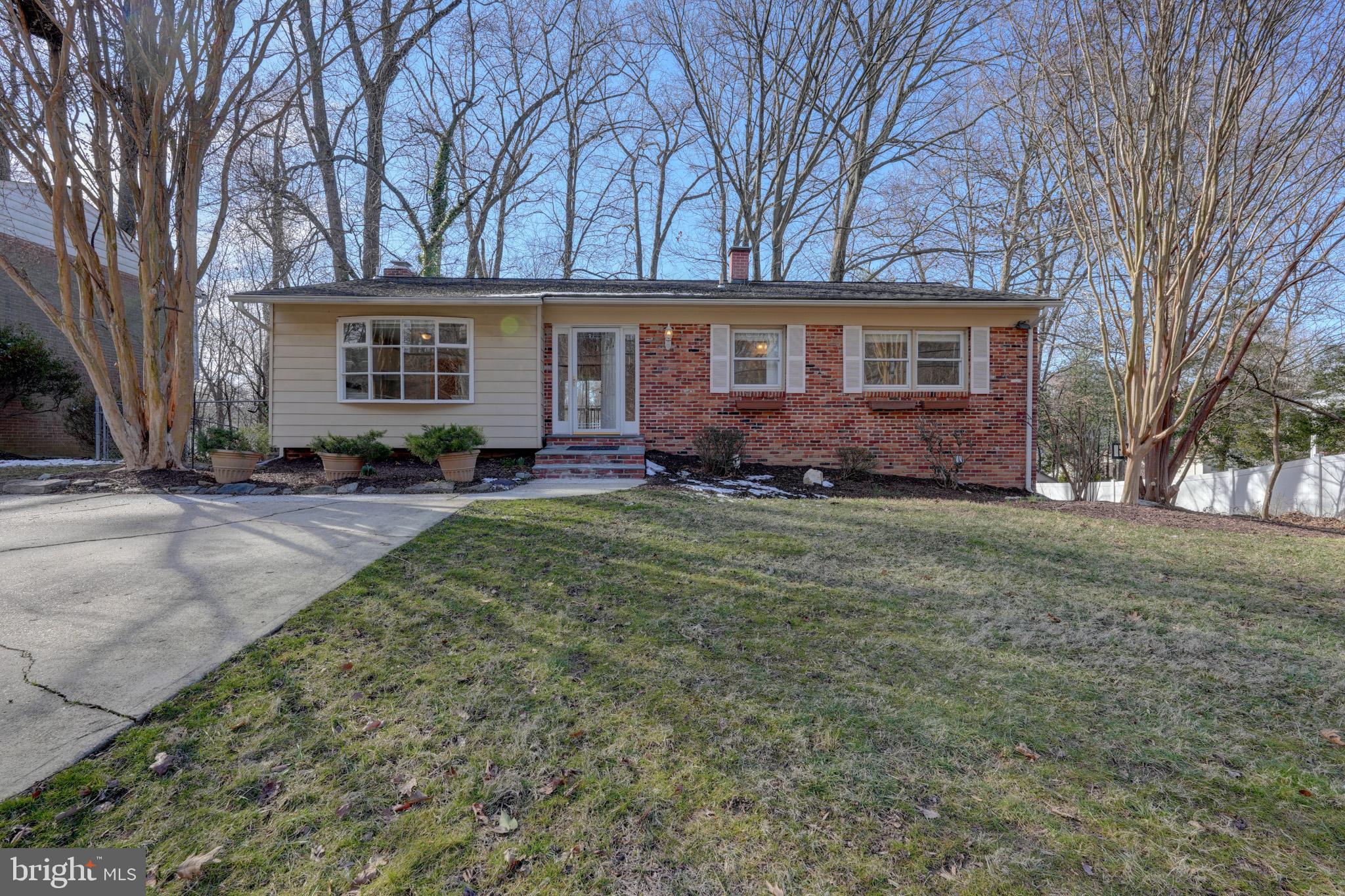 LAYHILL SOUTH - Residential Lease