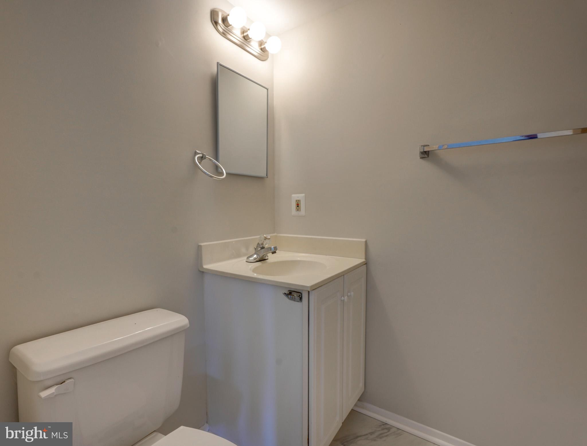 LAYHILL SOUTH - Residential Lease