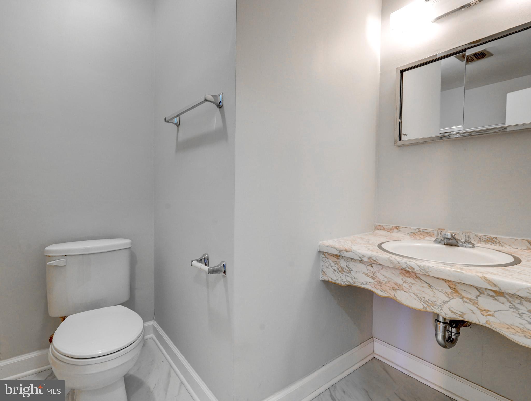 LAYHILL SOUTH - Residential Lease