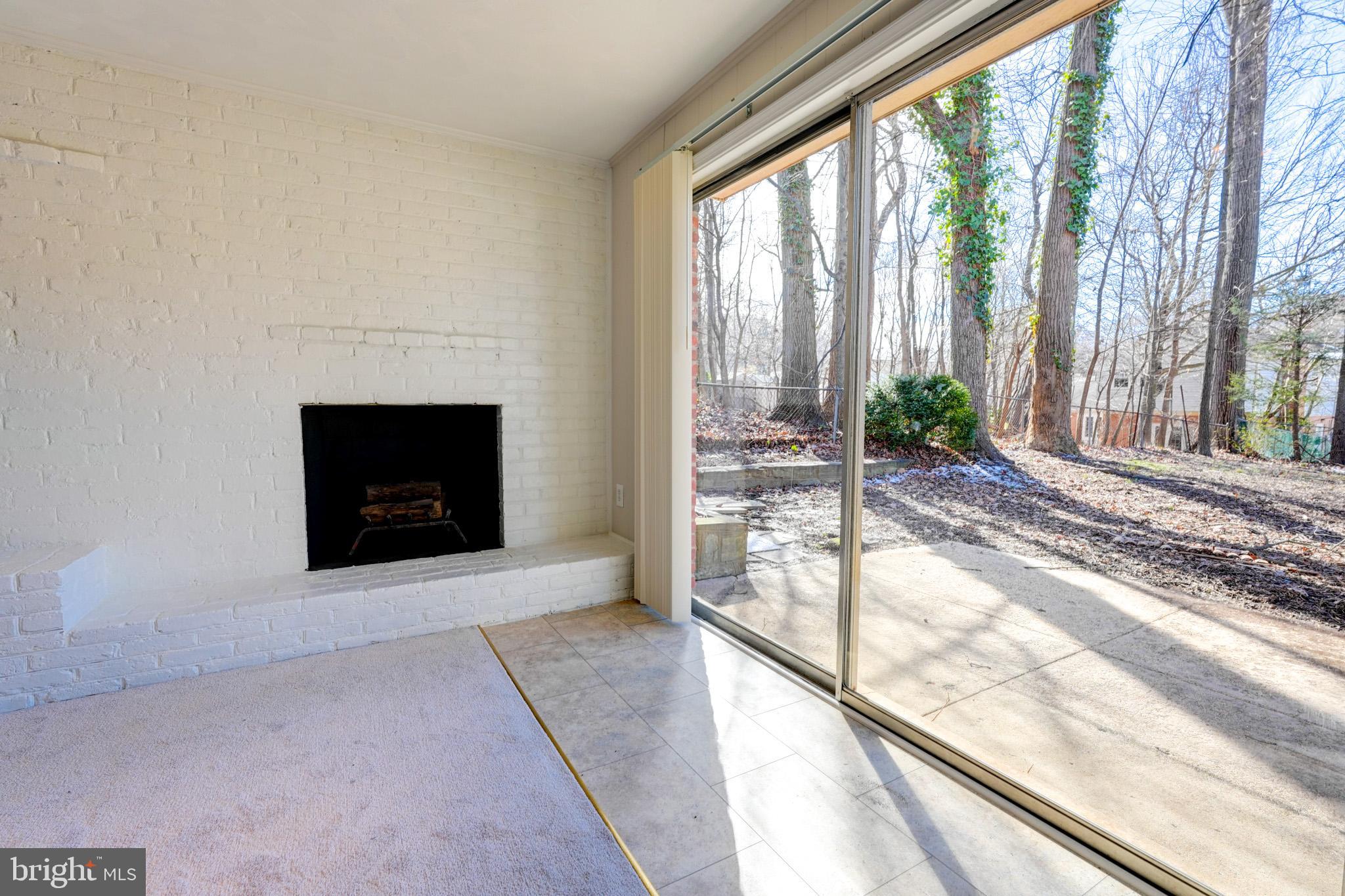 LAYHILL SOUTH - Residential Lease