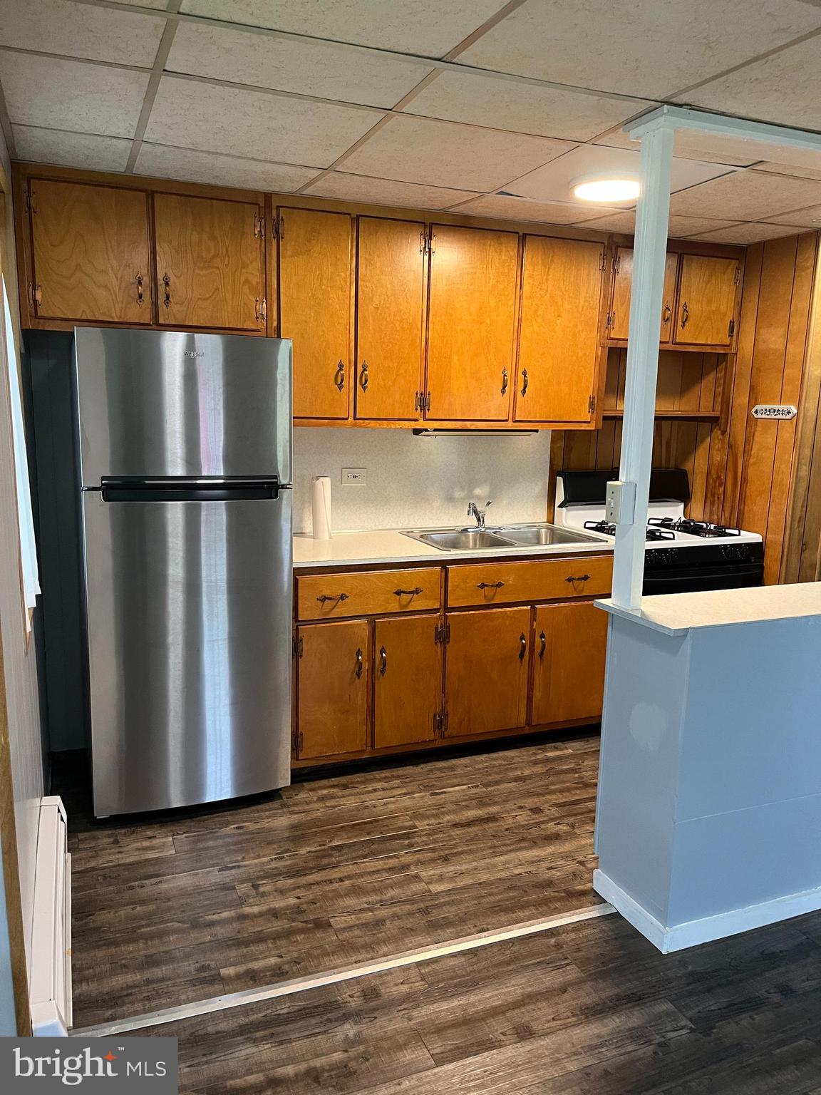 S 220 S 13TH STREET 220