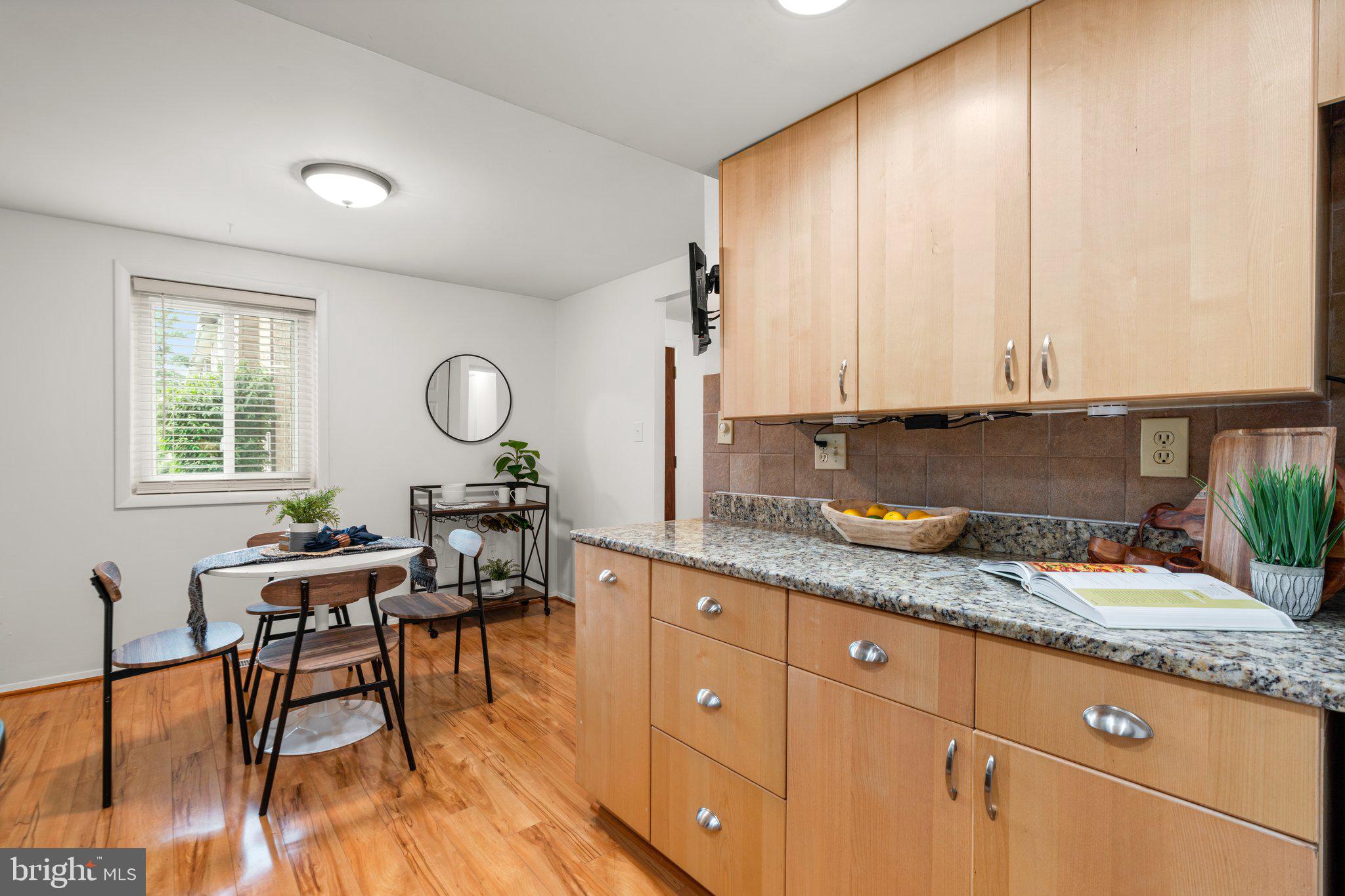 OAKLAND MILLS - Residential