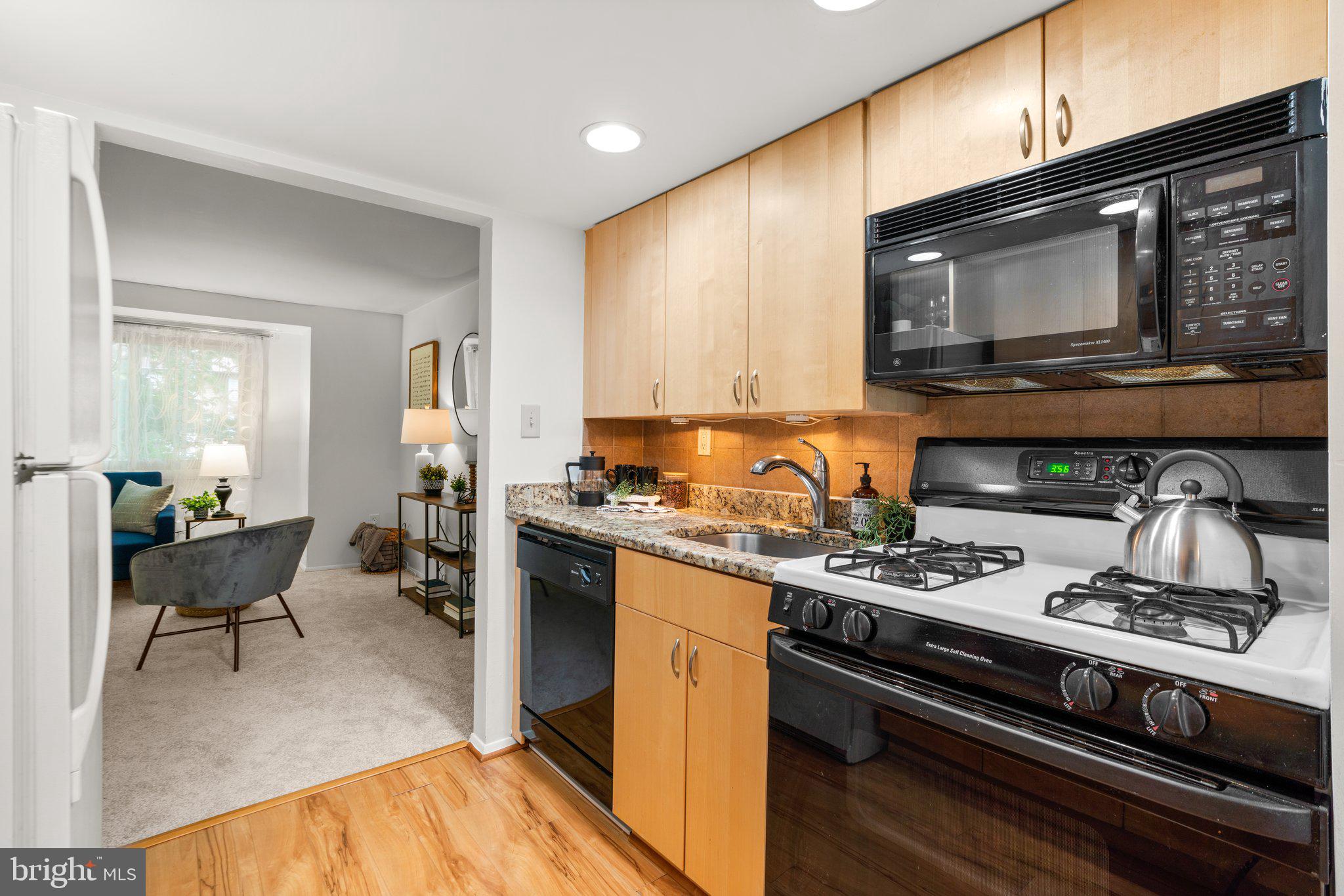 OAKLAND MILLS - Residential