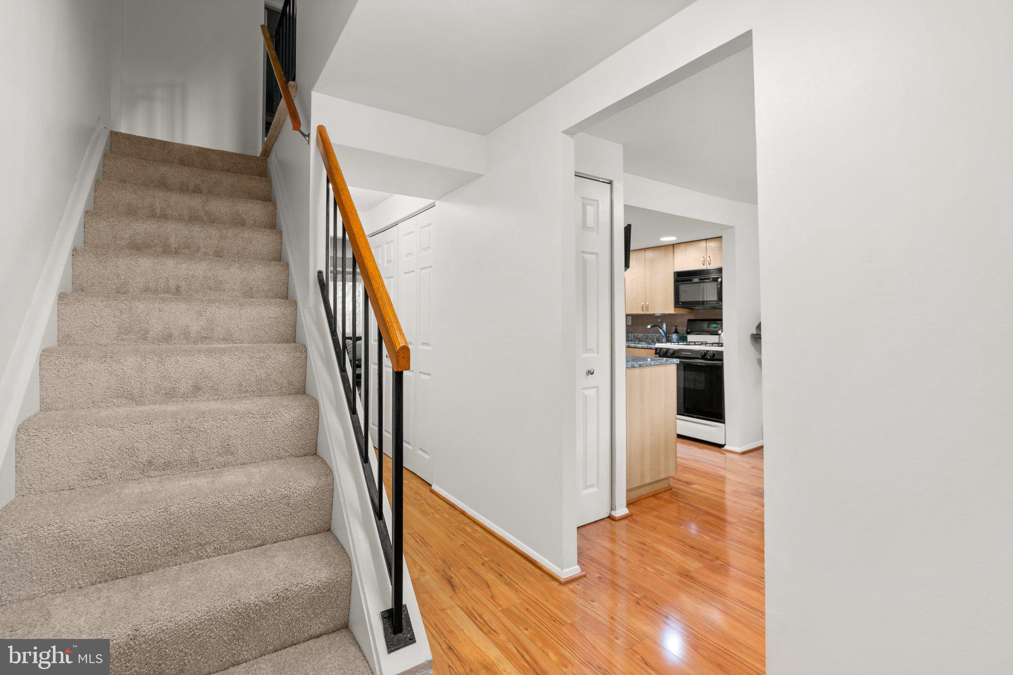 OAKLAND MILLS - Residential