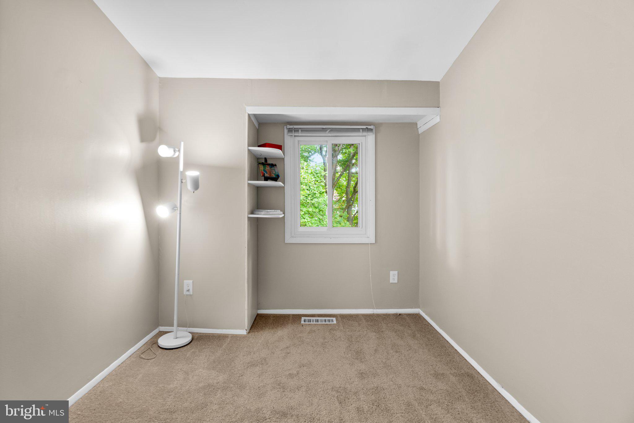 OAKLAND MILLS - Residential