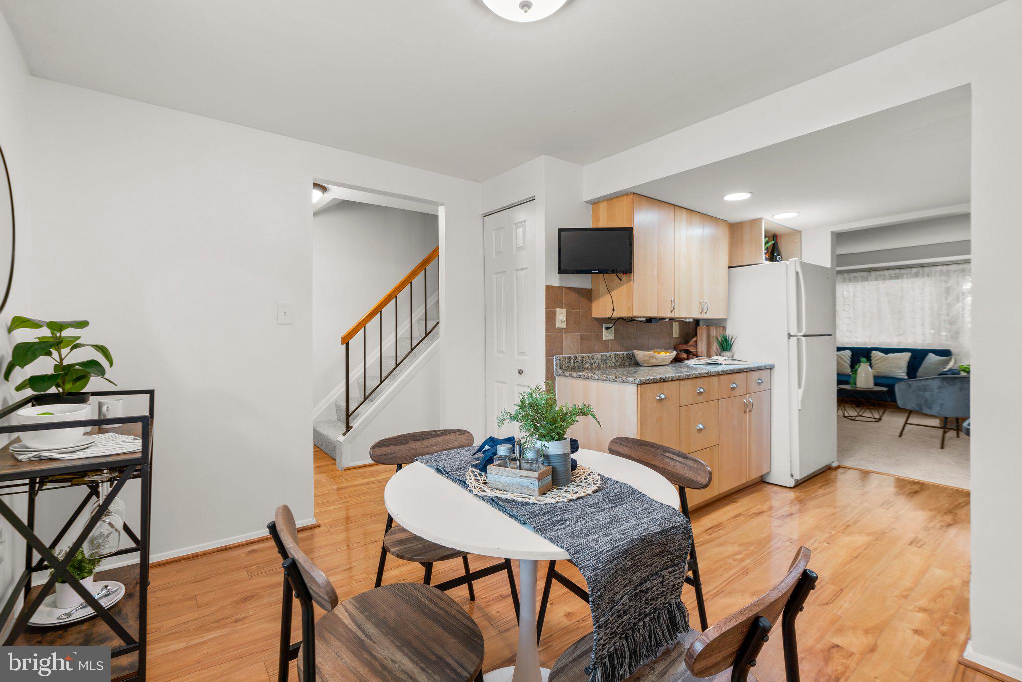 OAKLAND MILLS - Residential