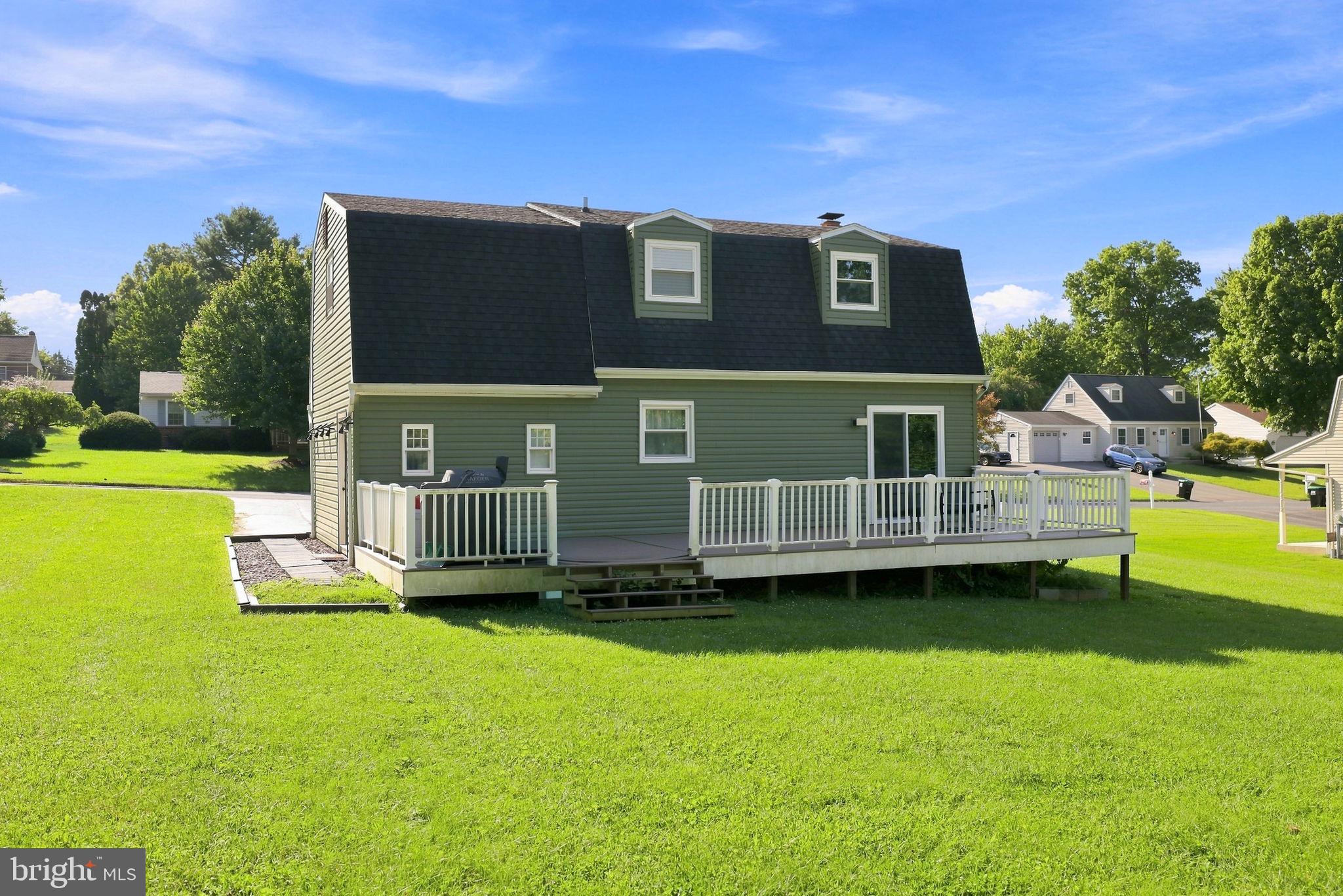 451 HILLSIDE DRIVE