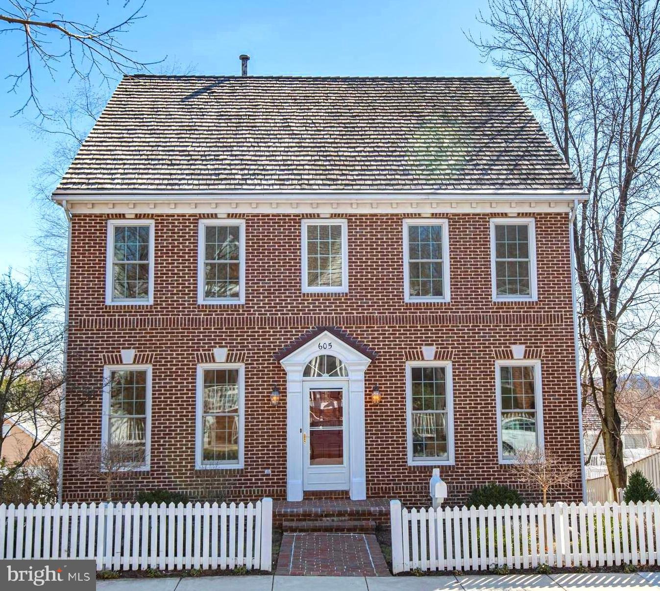 KENTLANDS - Residential