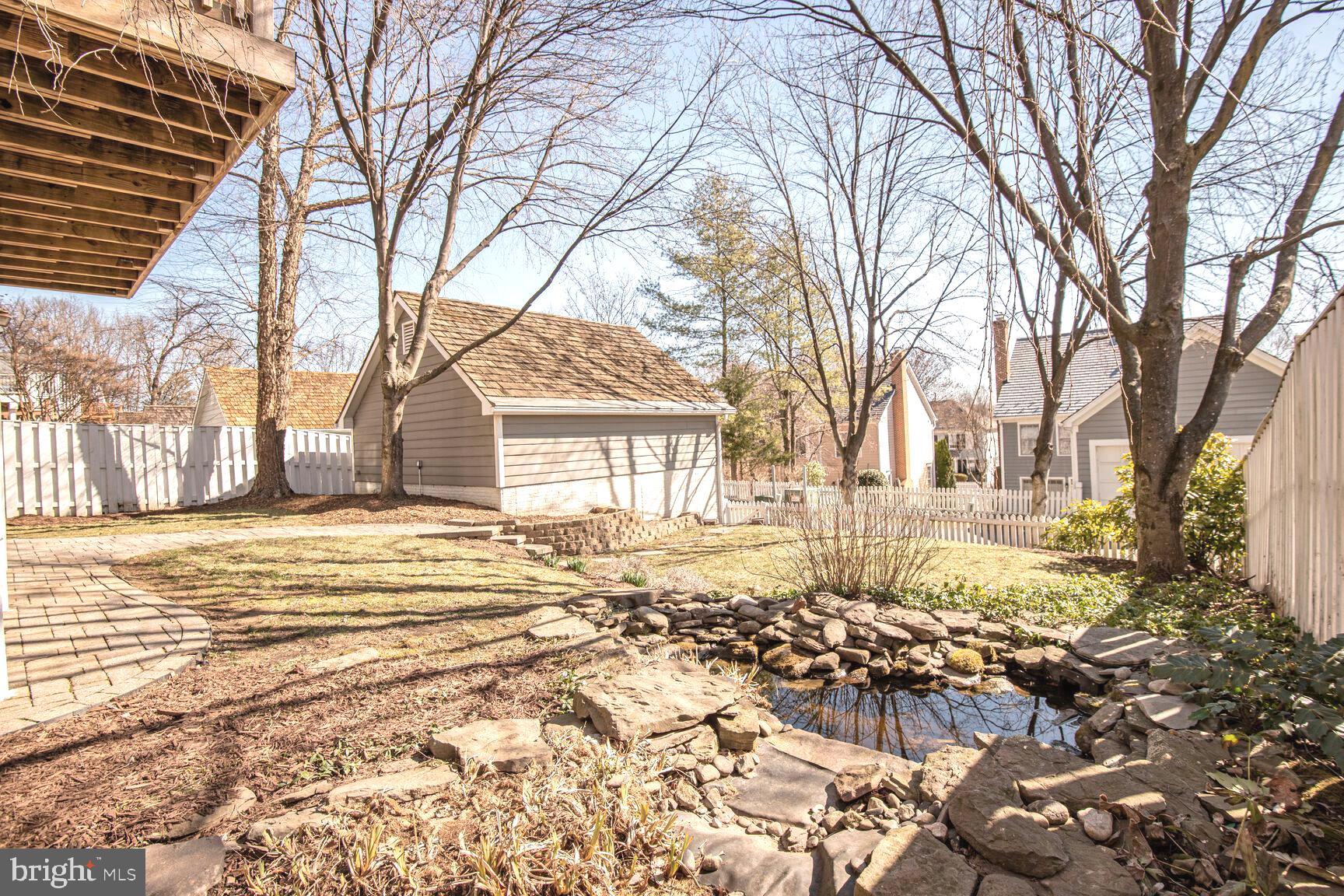 KENTLANDS - Residential