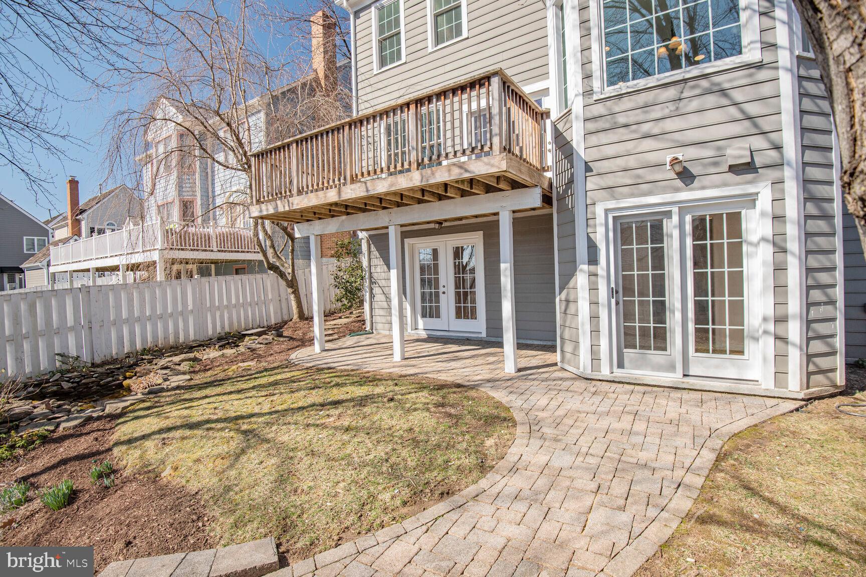 KENTLANDS - Residential