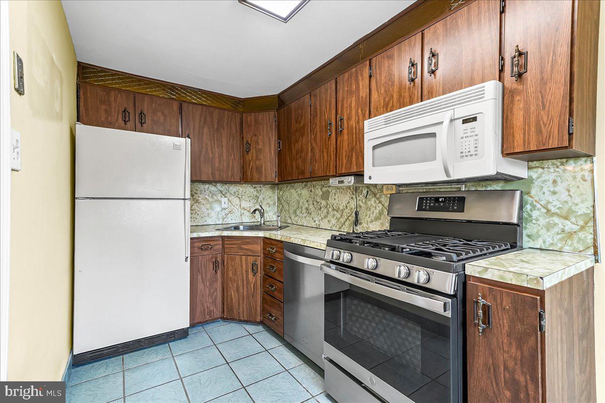 WESTBROOK PARK - Residential