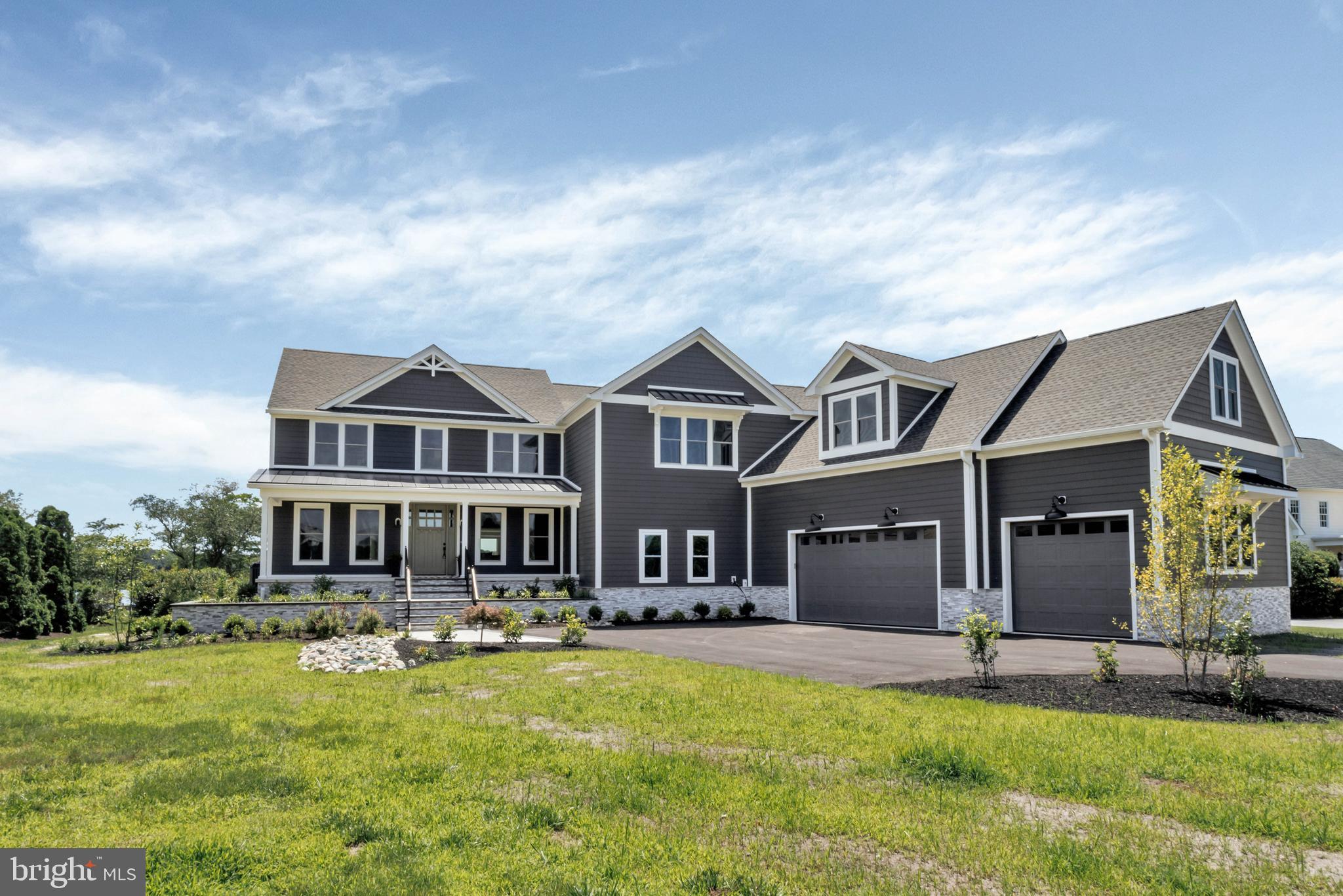 STRAY FOX - Residential