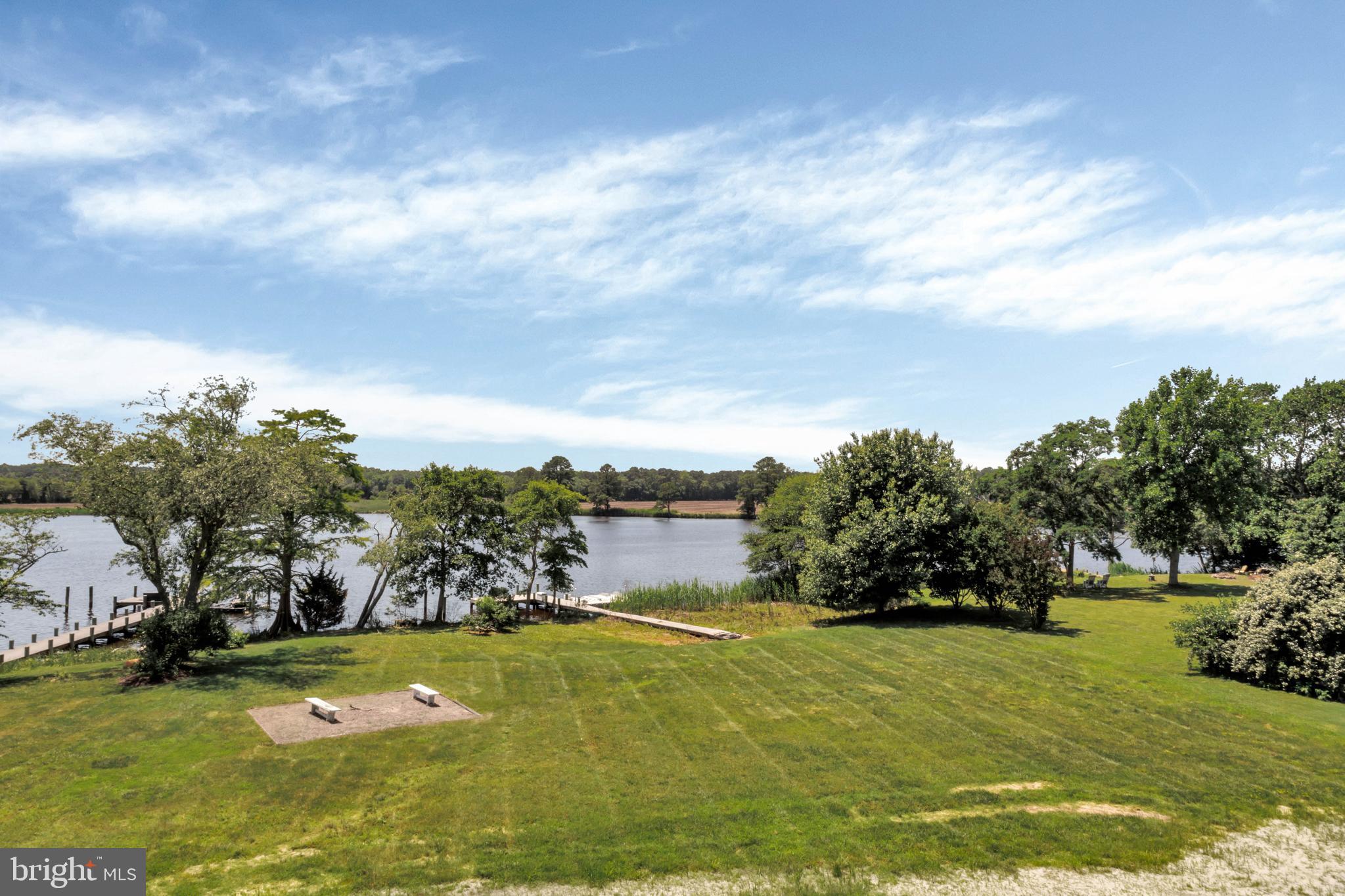 STRAY FOX - Residential