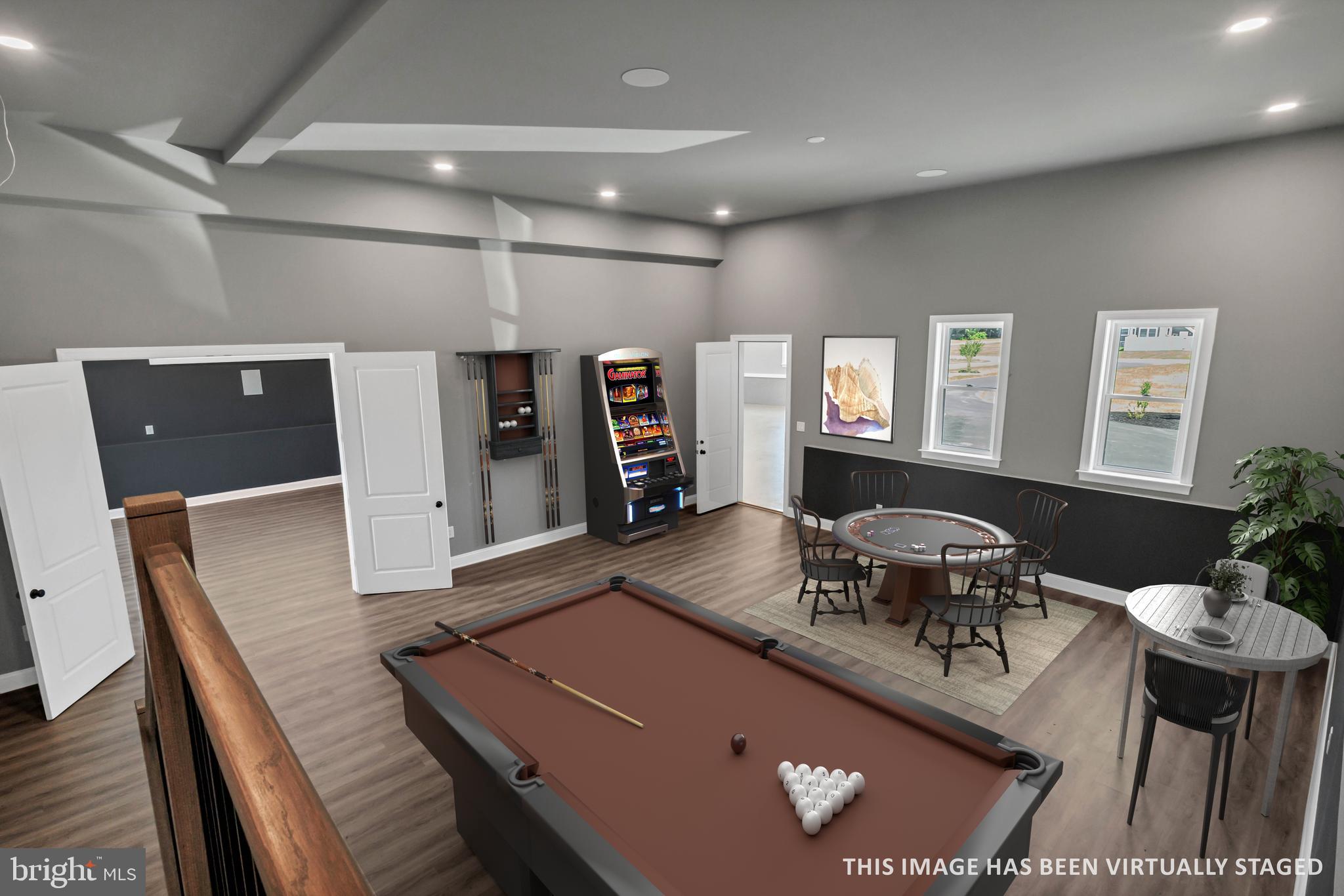 STRAY FOX - Residential