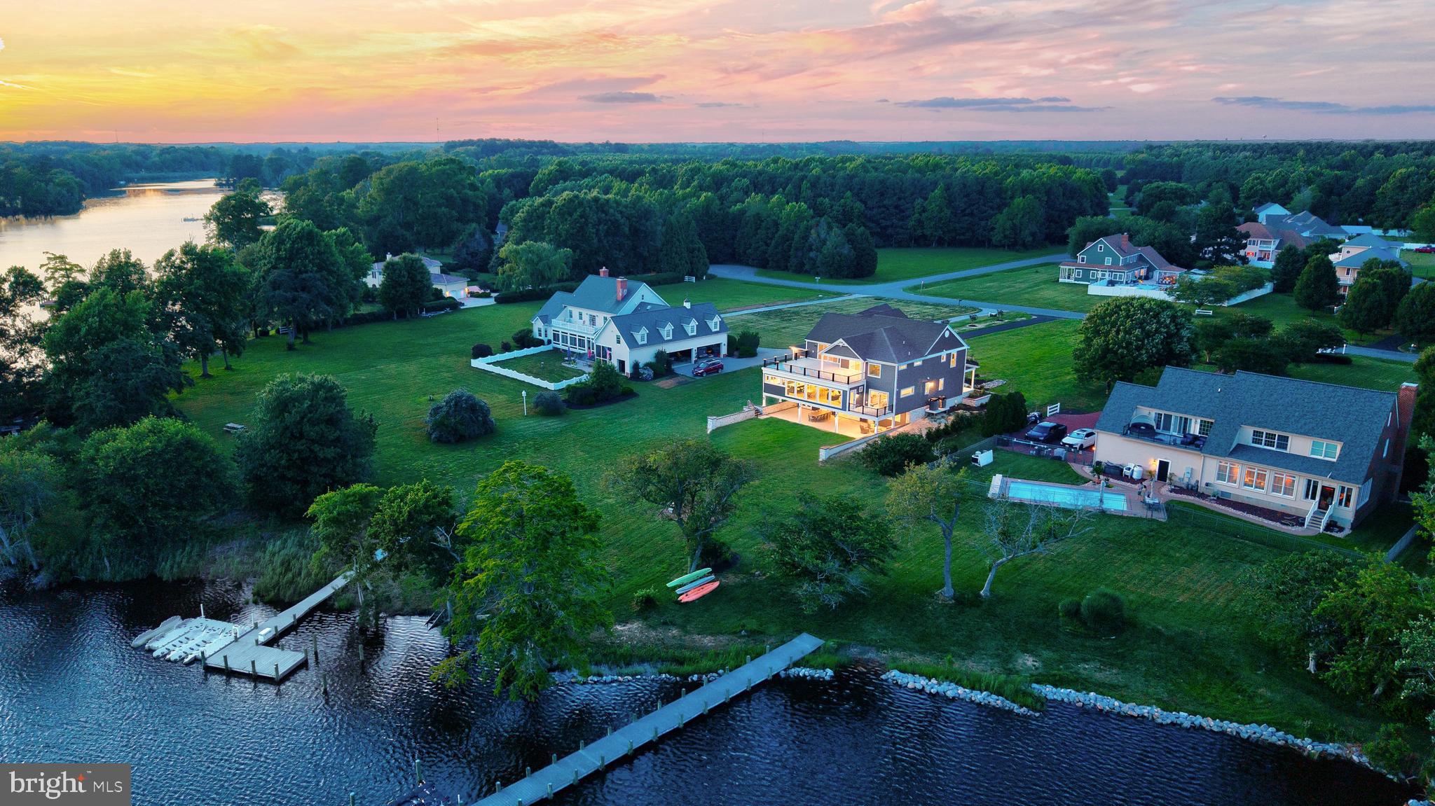 STRAY FOX - Residential