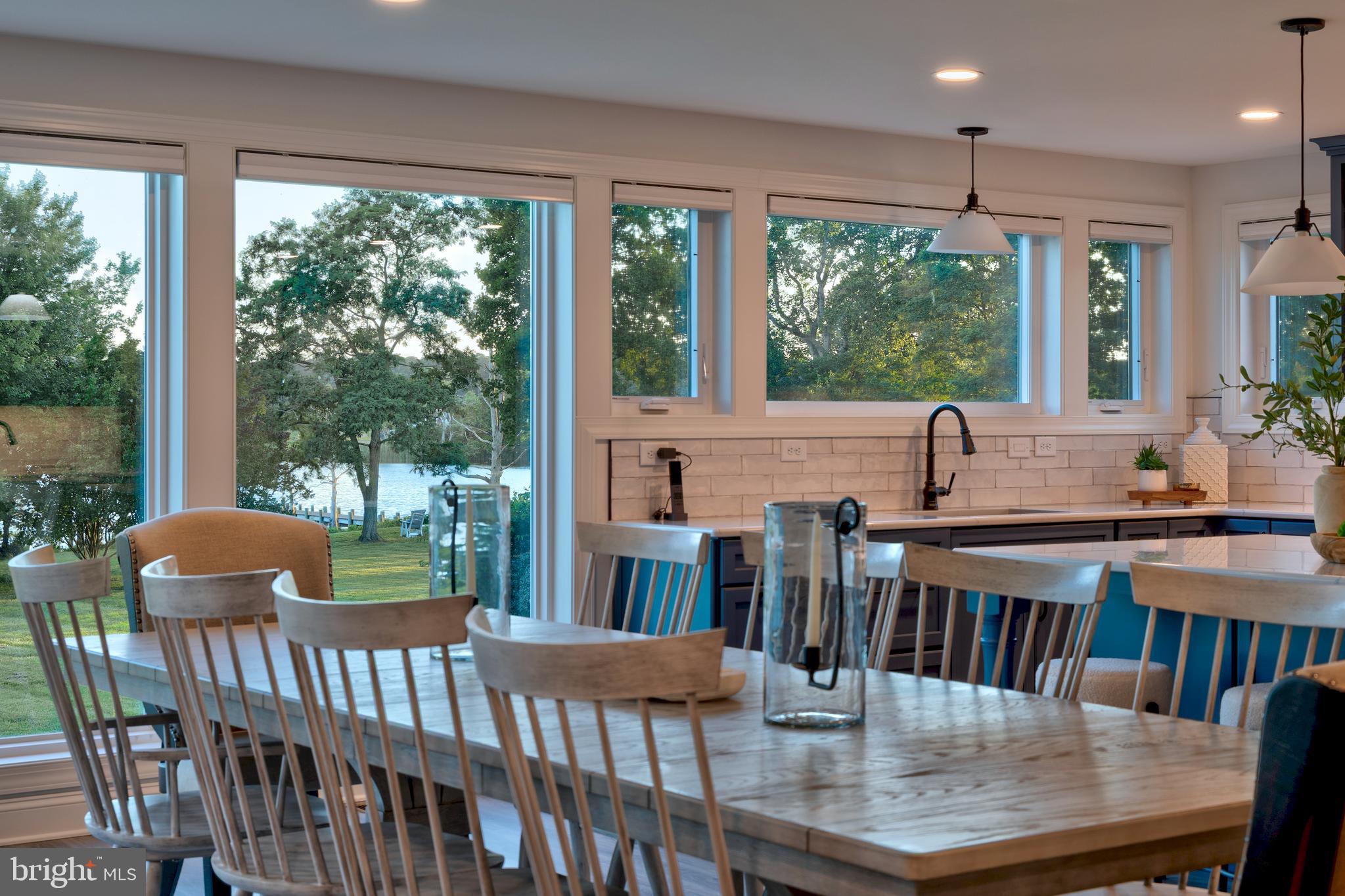 STRAY FOX - Residential