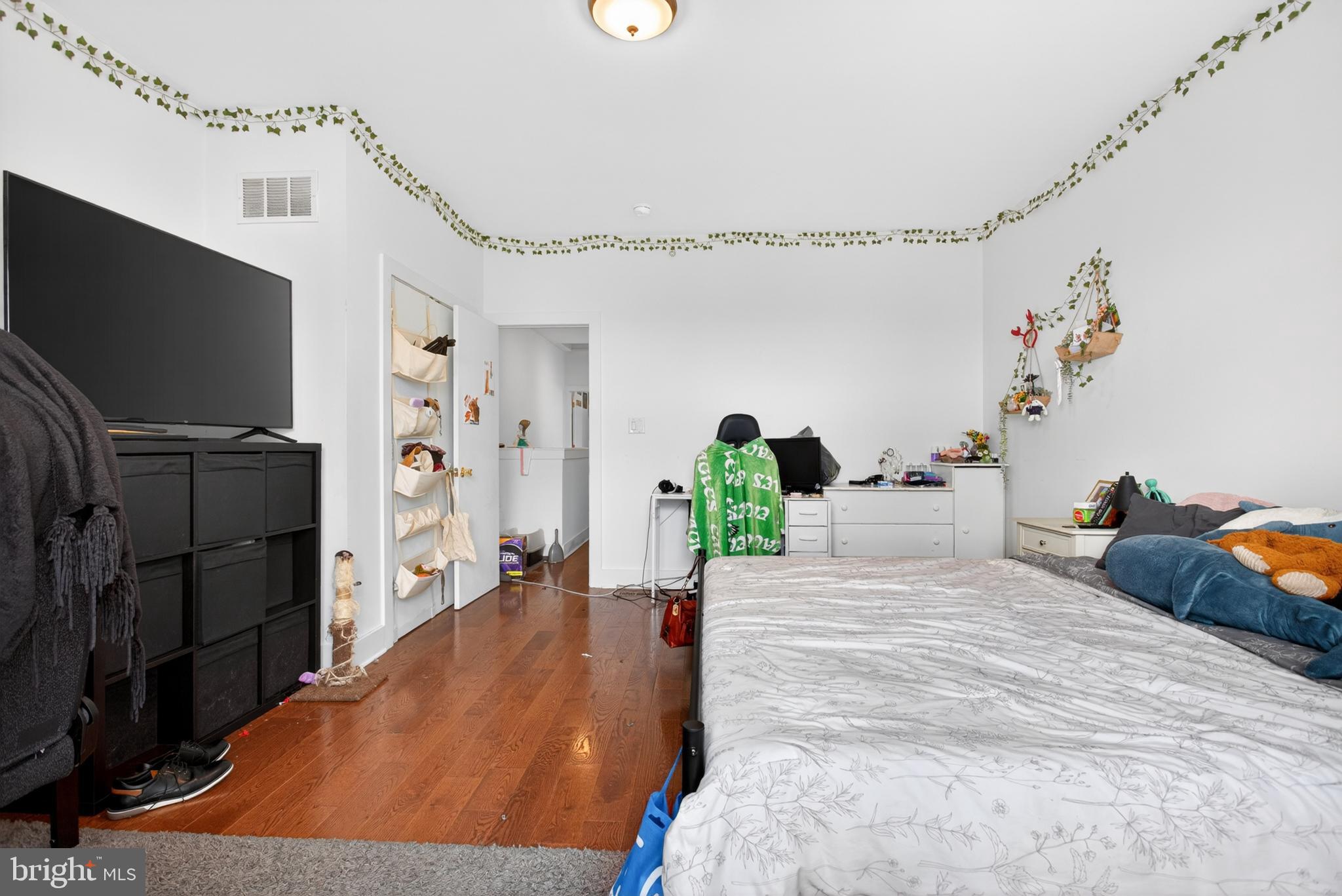 TEMPLE UNIVERSITY - Residential Income