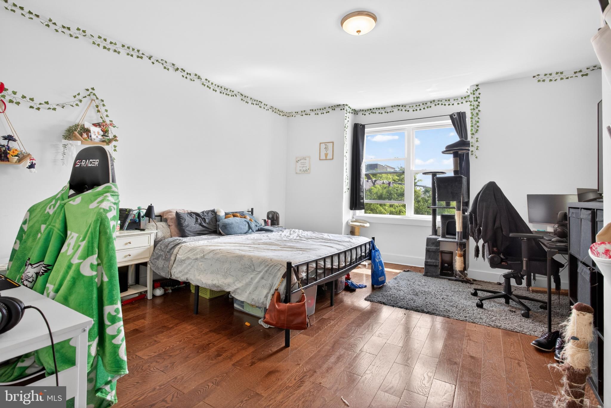 TEMPLE UNIVERSITY - Residential Income