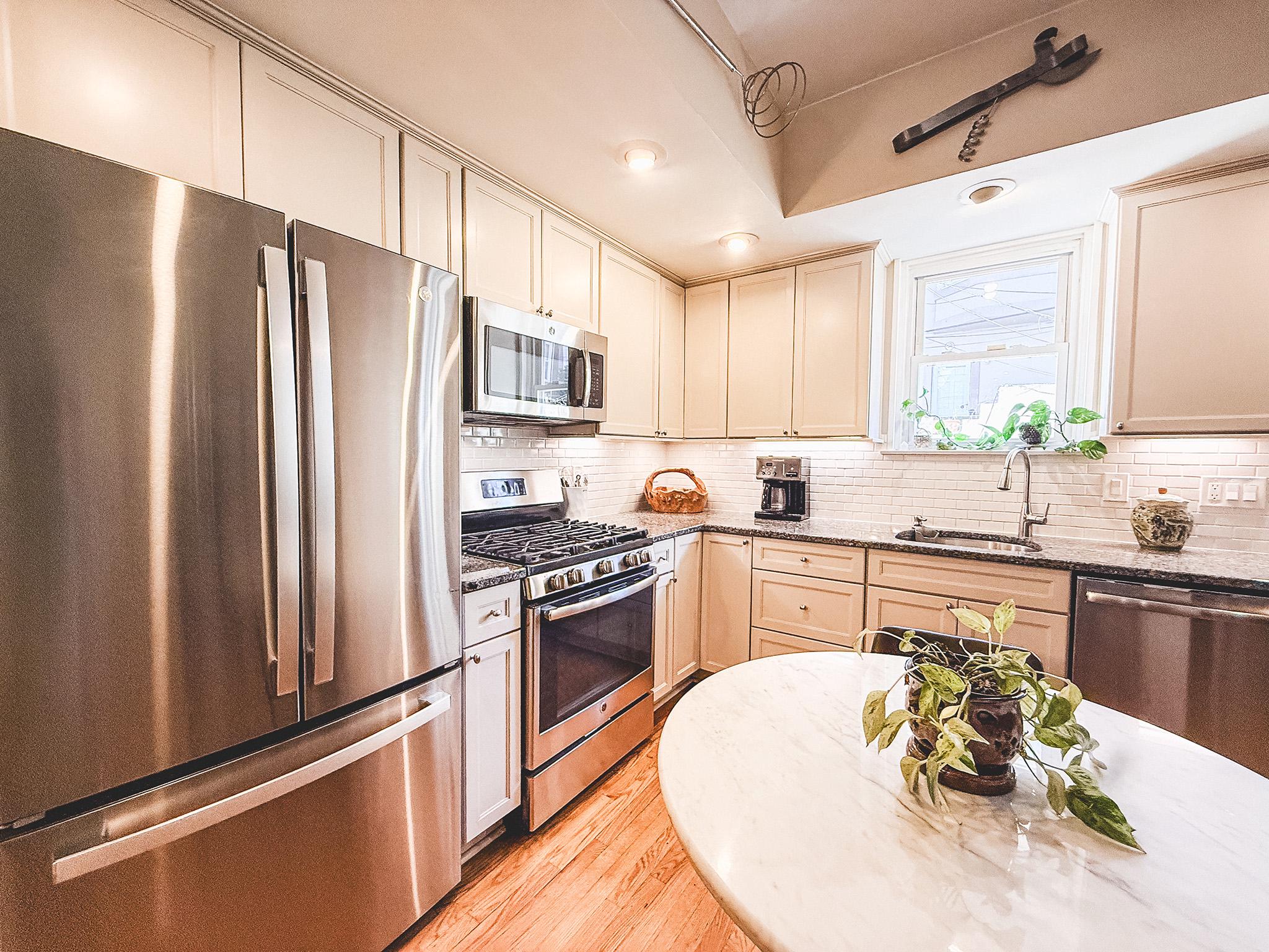 FAIRMOUNT - Residential