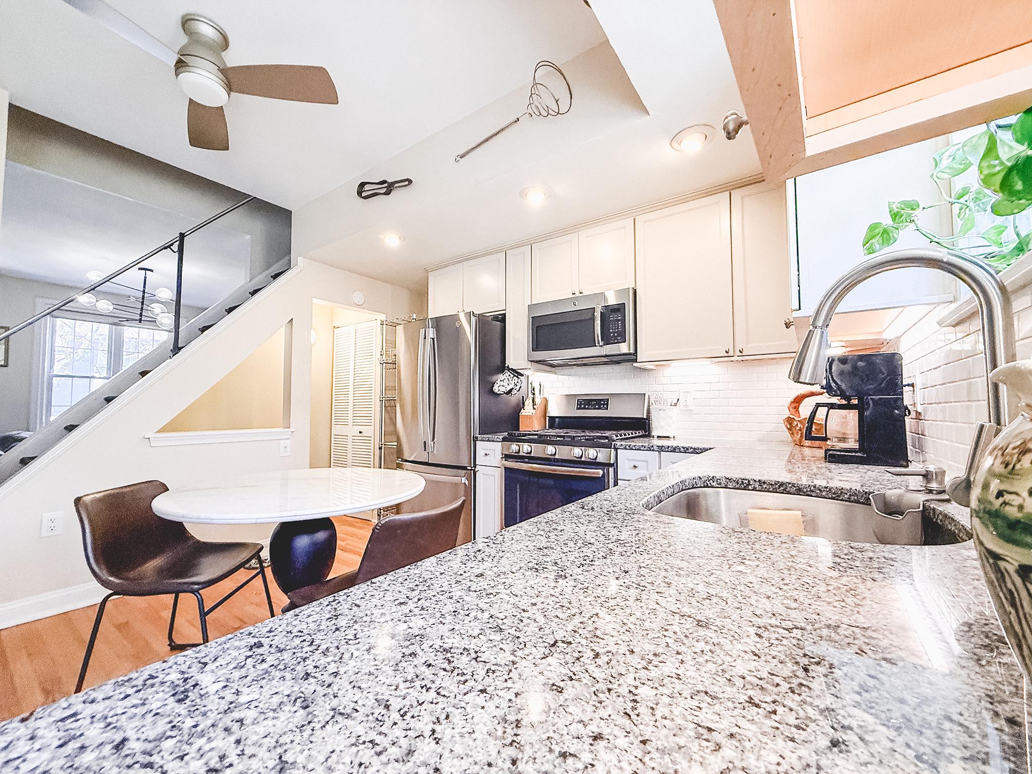 FAIRMOUNT - Residential