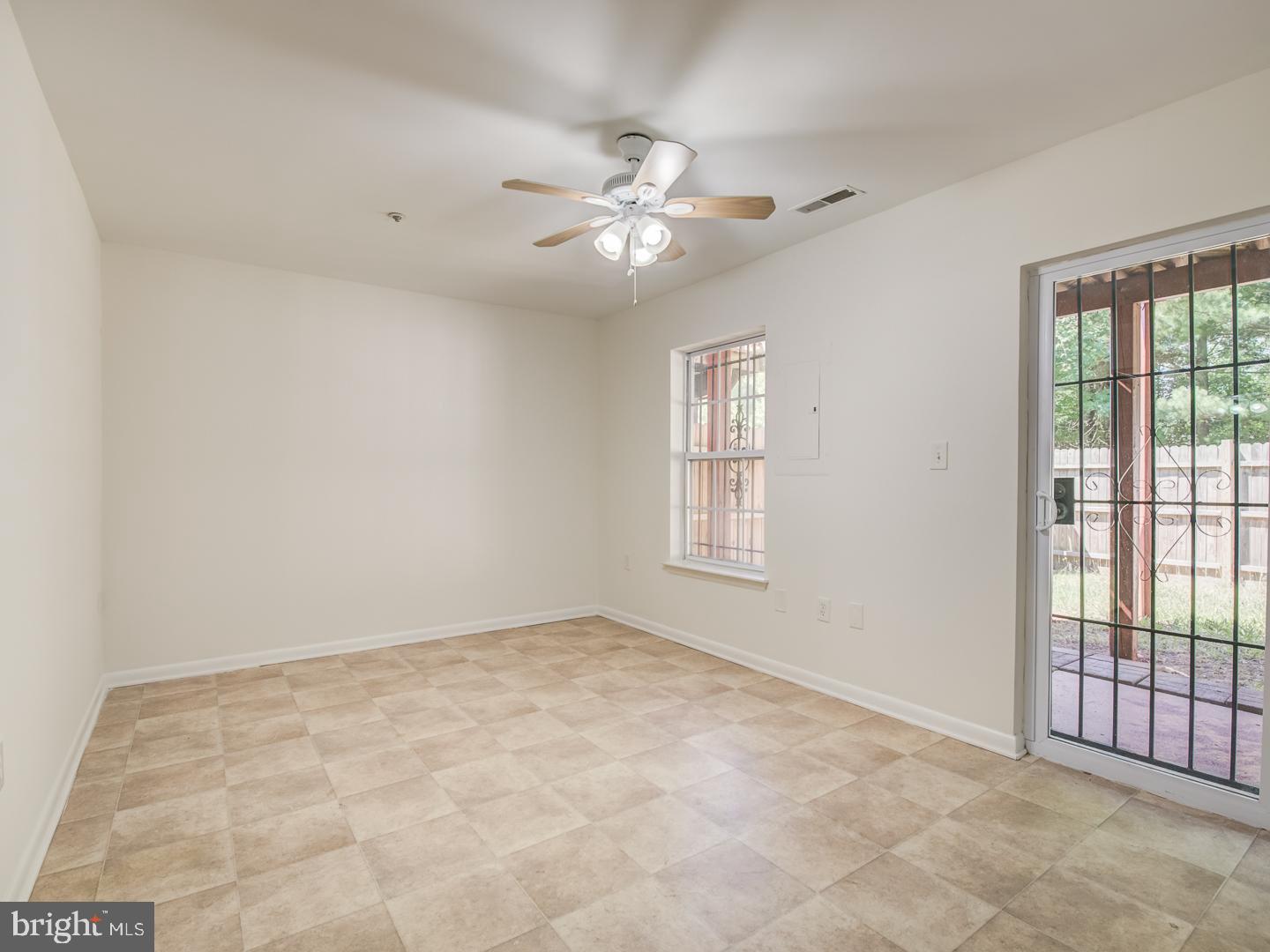 REGENCY TOWNS PLAT THREE - Residential