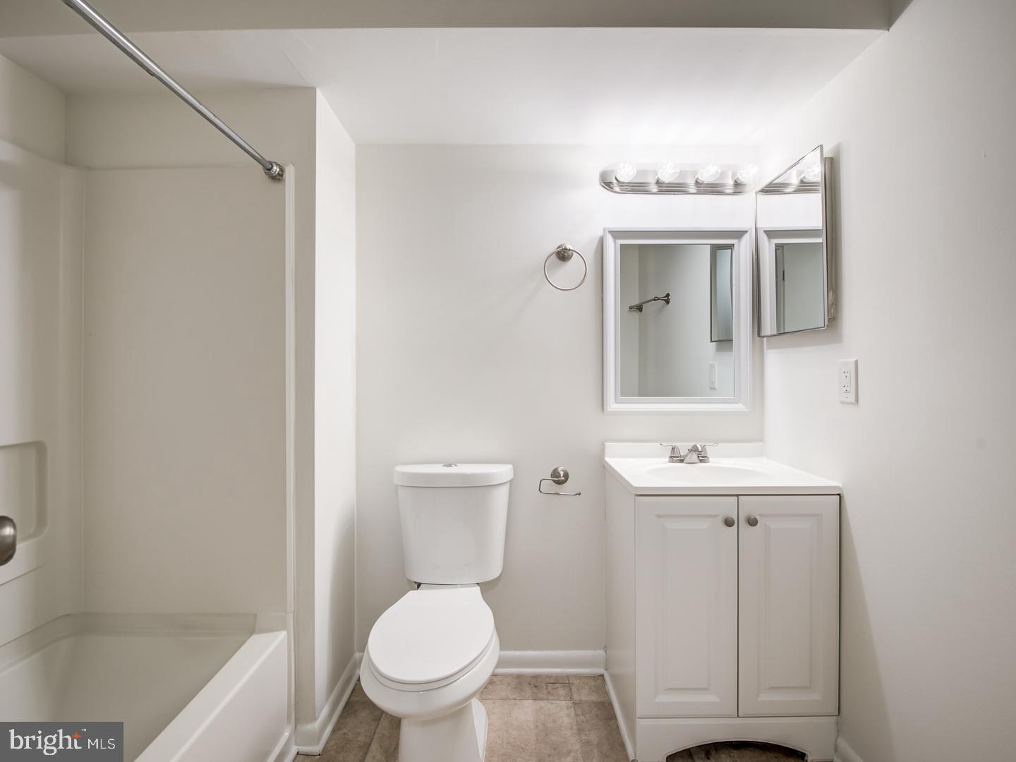 REGENCY TOWNS PLAT THREE - Residential