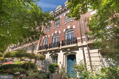 2131 BANCROFT PLACE NW WASHINGTON DC 20008