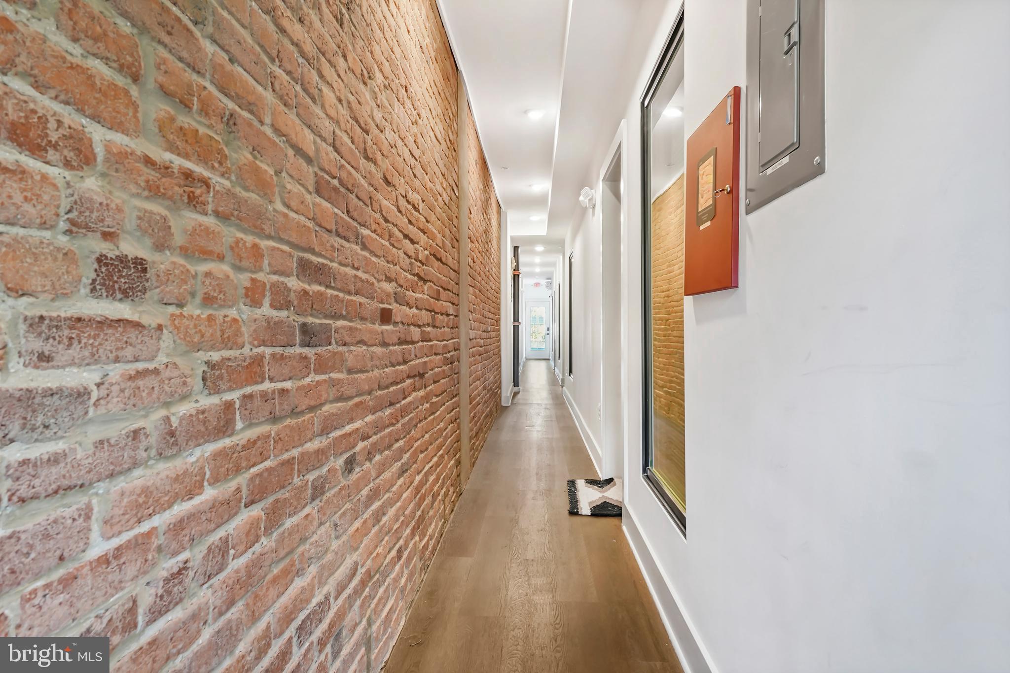 256 15TH STREET SE 1