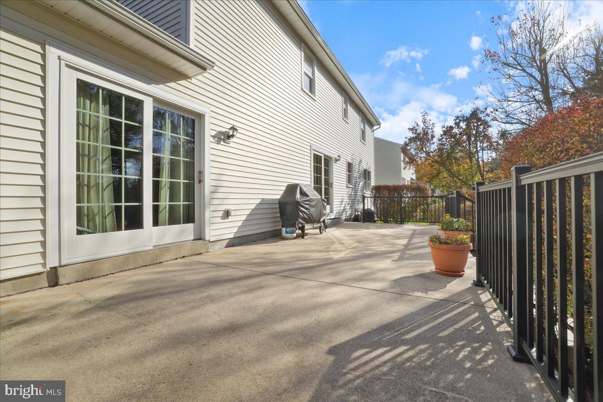 HOLLY DALE - Residential