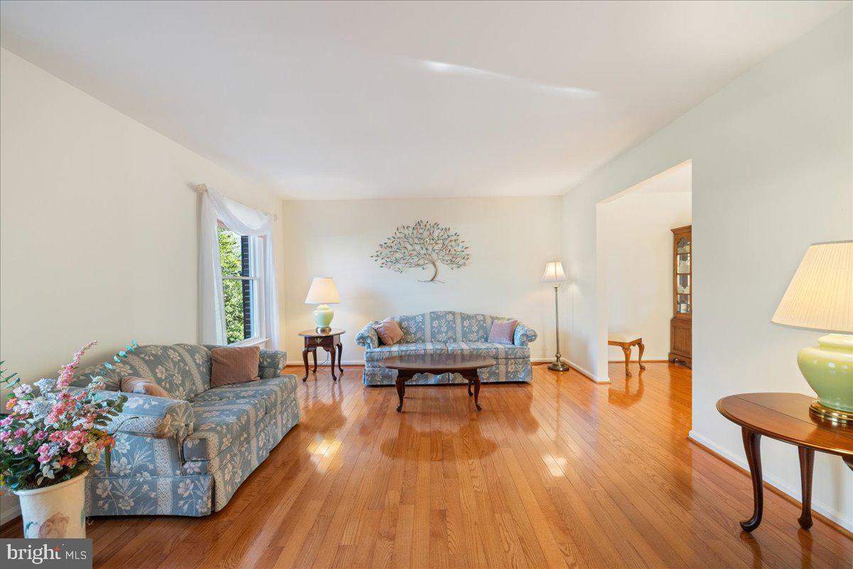 HOLLY DALE - Residential